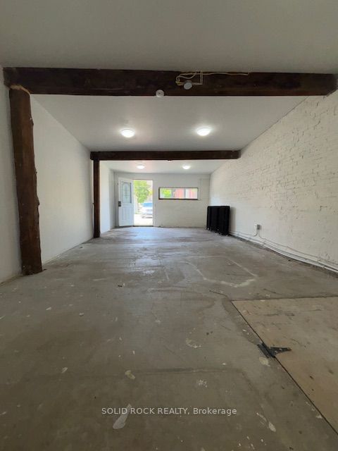 188 Raglan Street S Property Photo 17