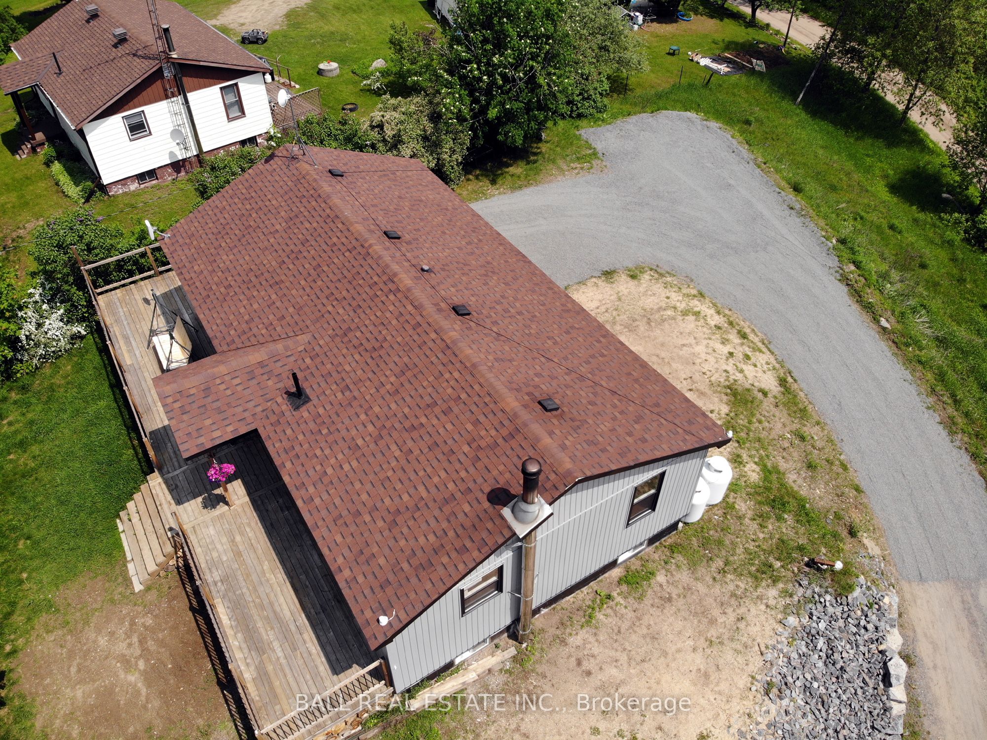 99 Moore Lane Property Photo 8