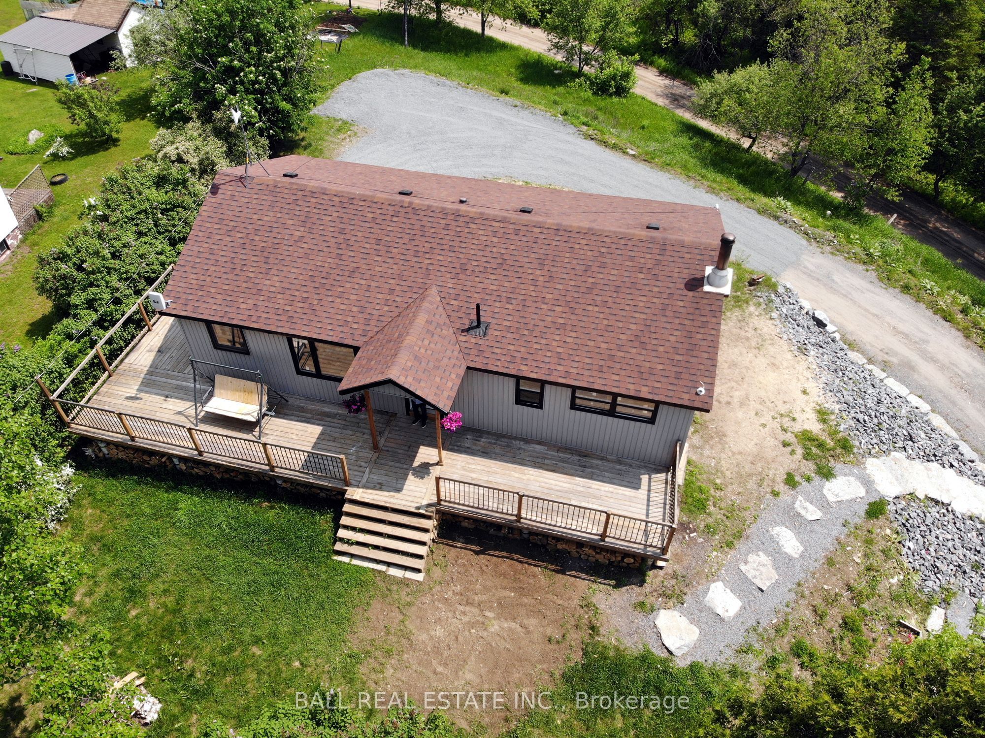 99 Moore Lane Property Photo 9