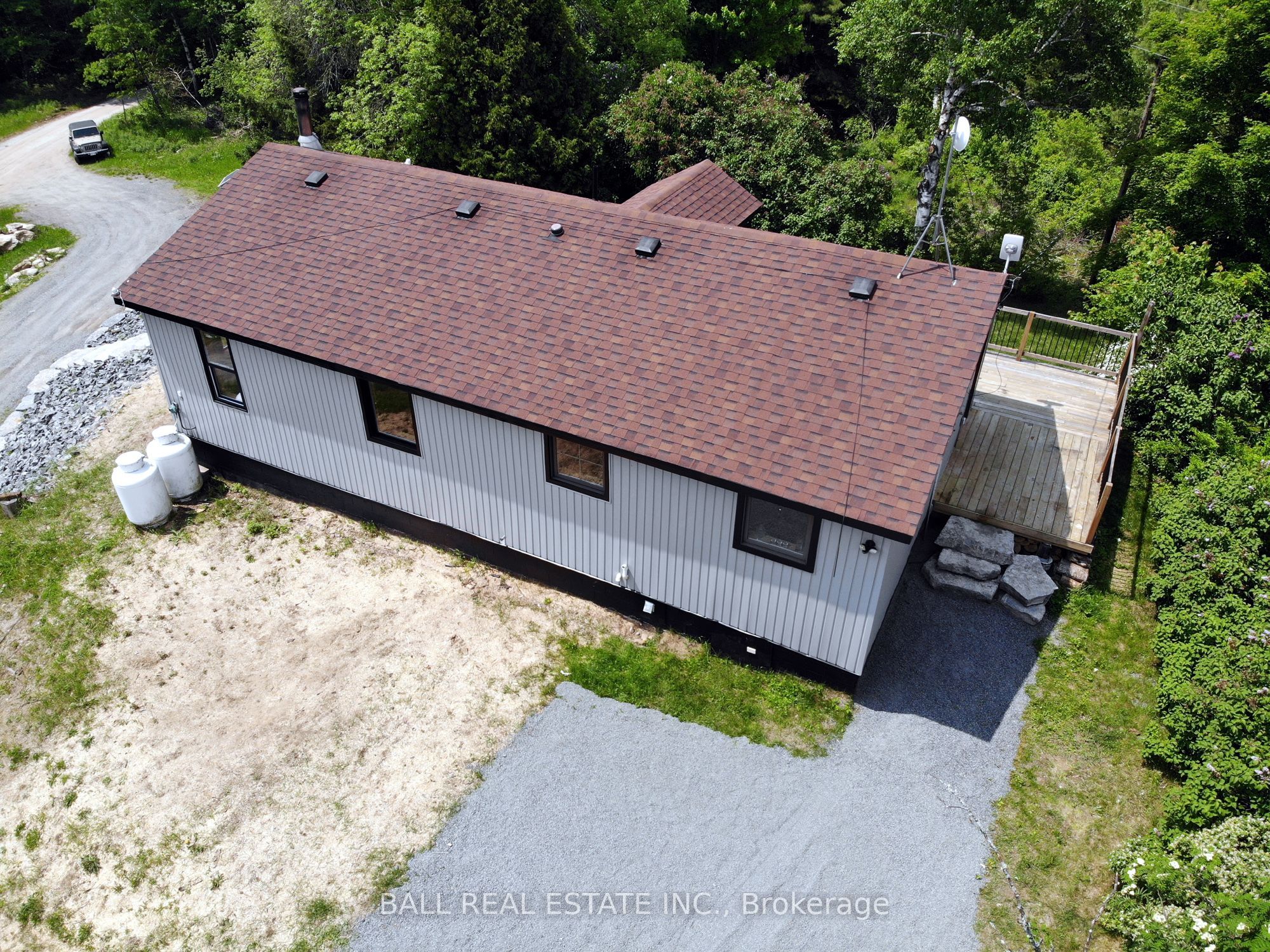 99 Moore Lane Property Photo 14