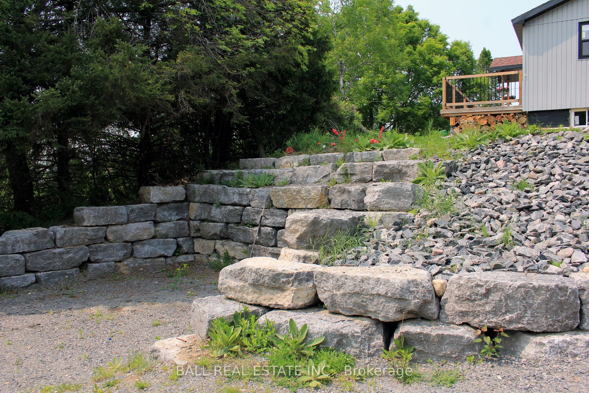 99 Moore Lane Property Photo 39