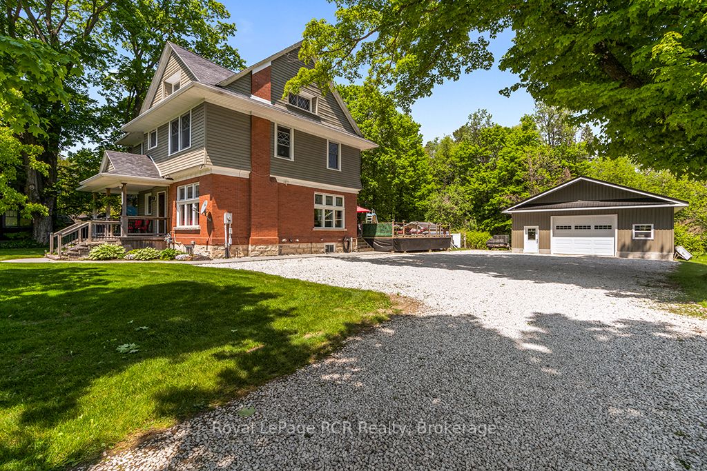 136 Queen Street Property Photo 1