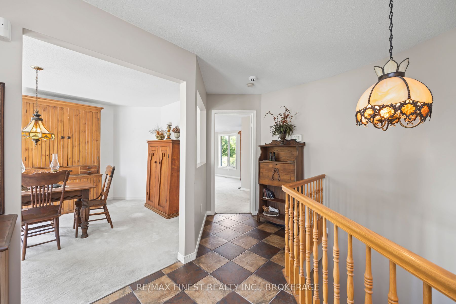 941 Malvern Terrace Property Photo 6