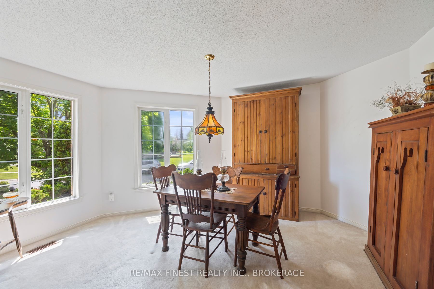 941 Malvern Terrace Property Photo 7