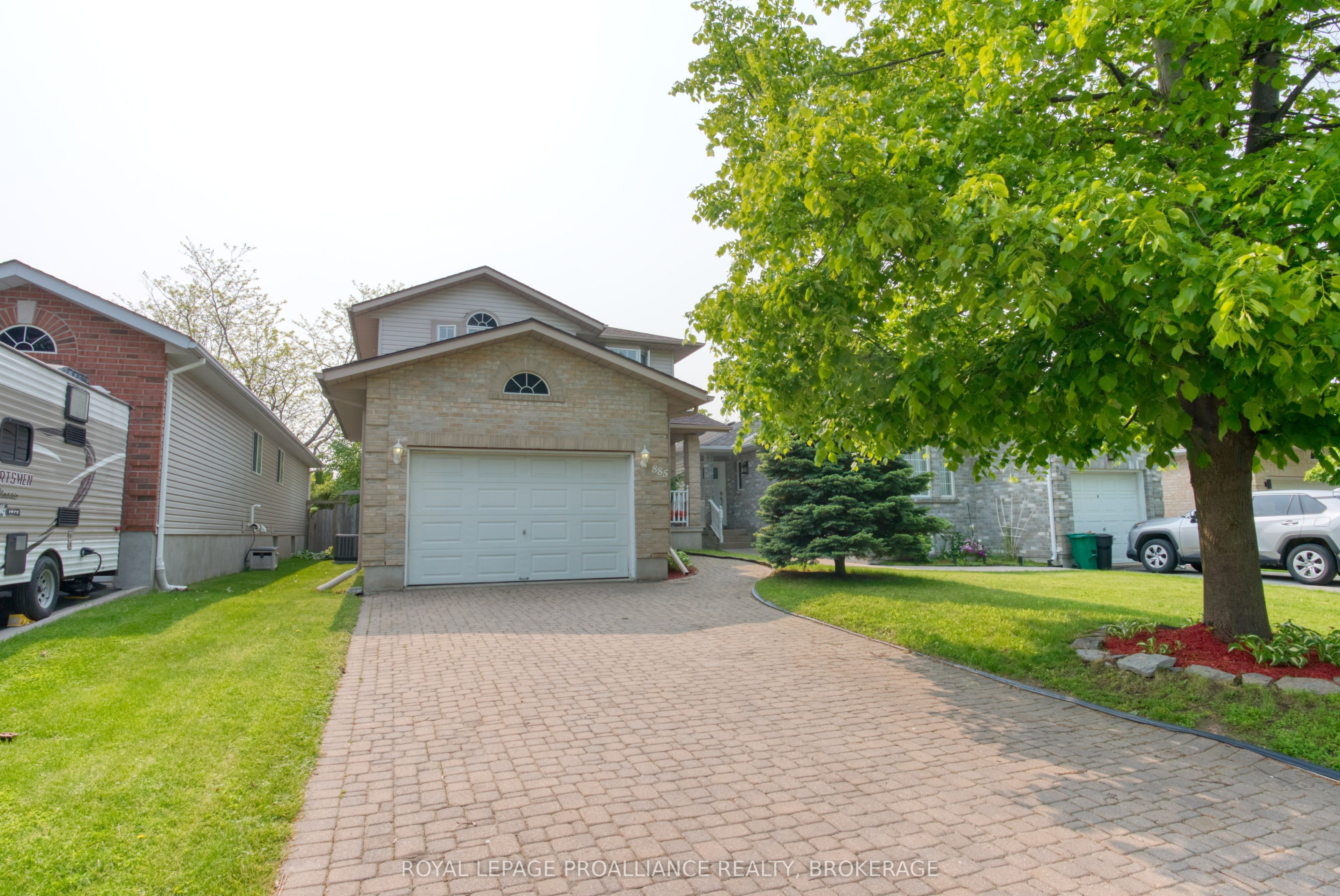 885 Ringstead Street Property Photo 1