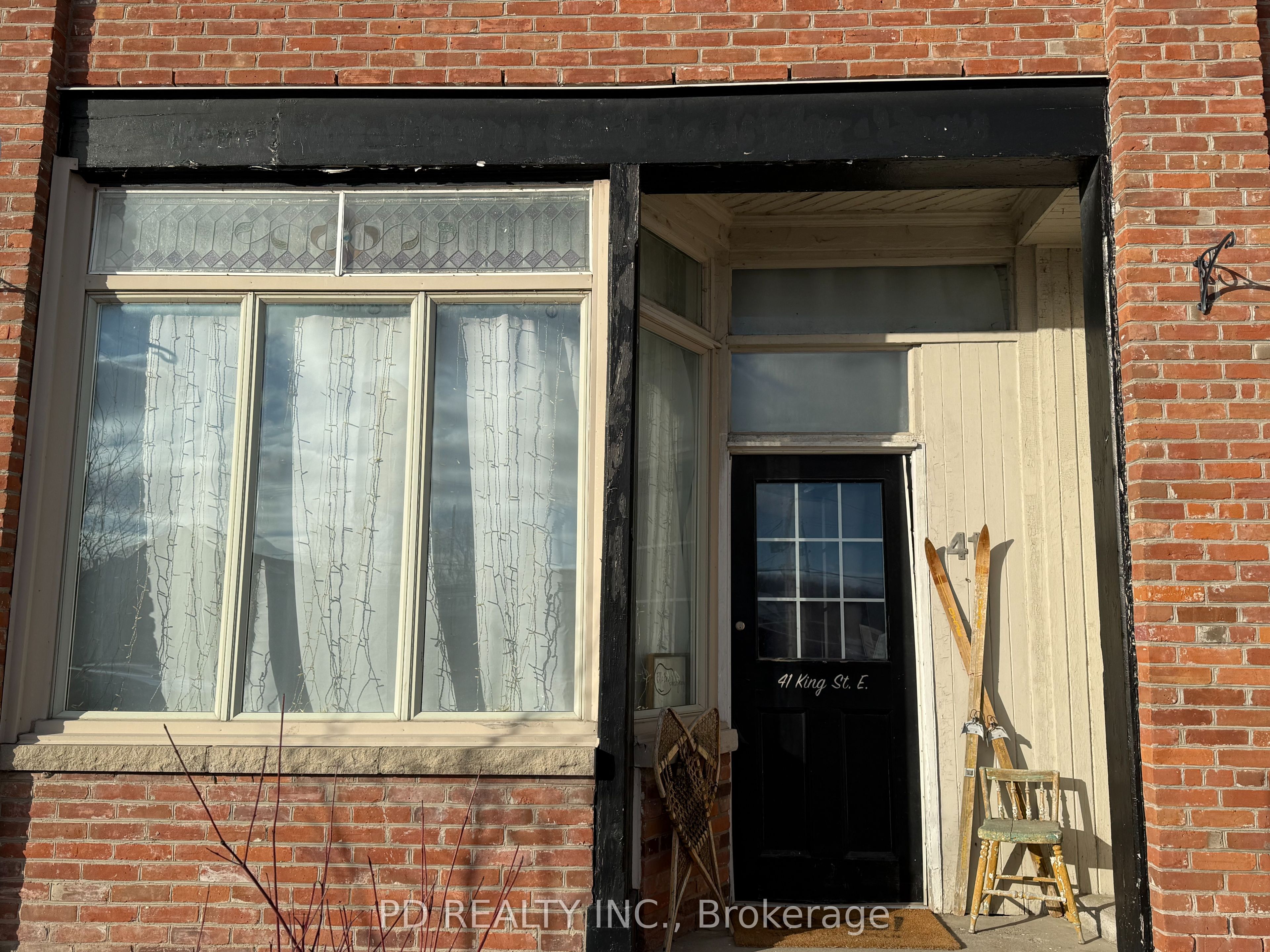41 King Street E Property Photo 1