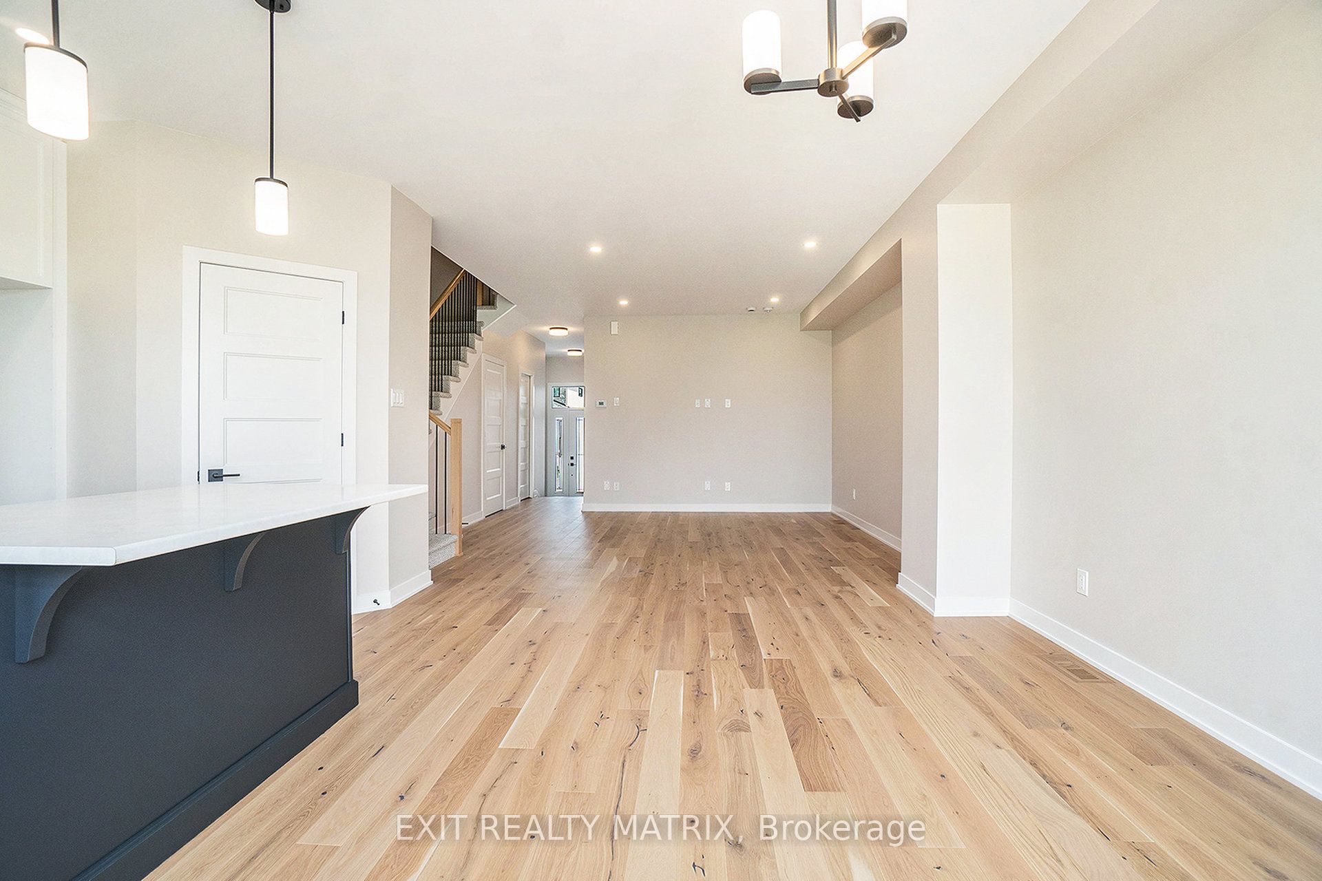 962 Cologne Street Property Photo 4