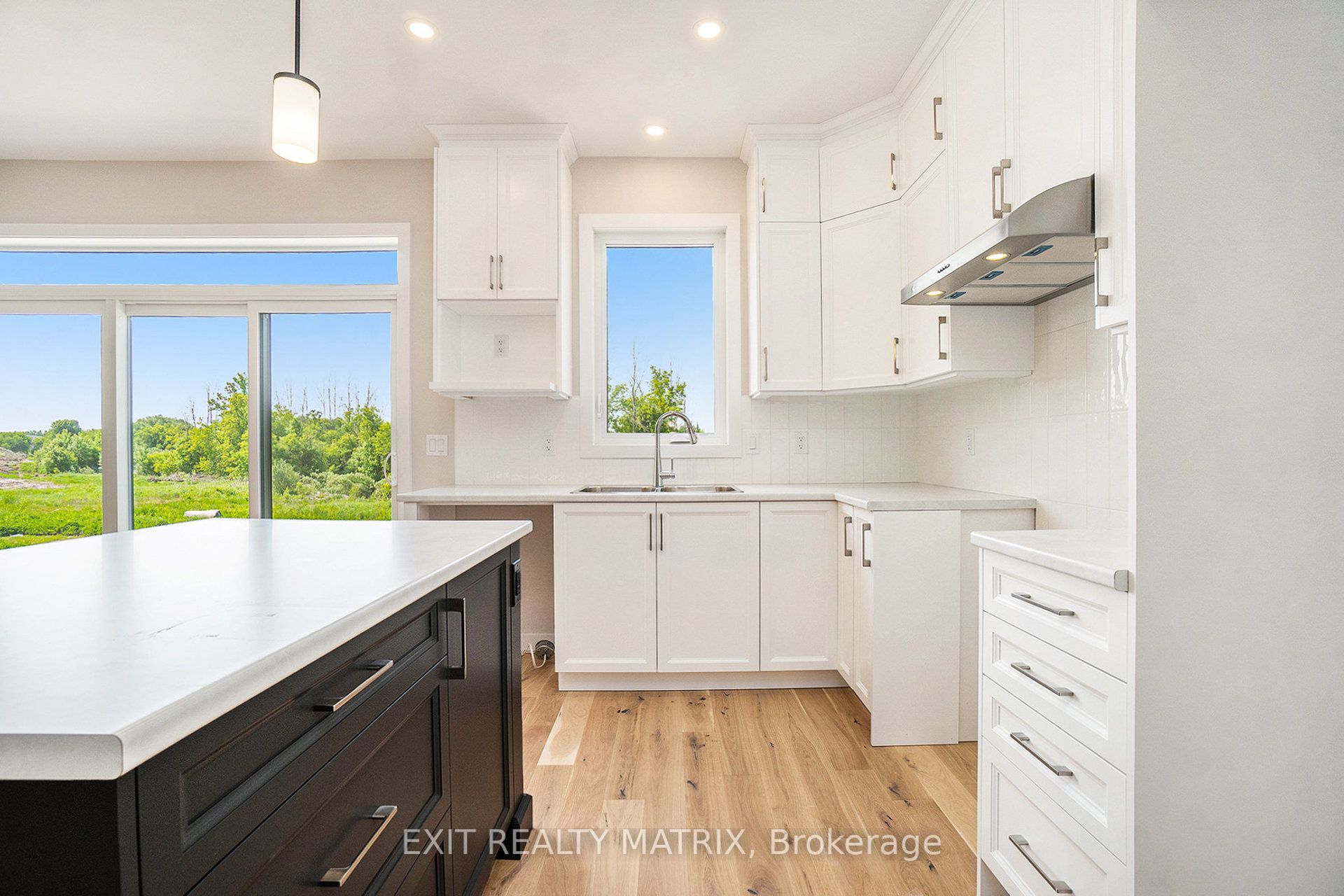 962 Cologne Street Property Photo 7