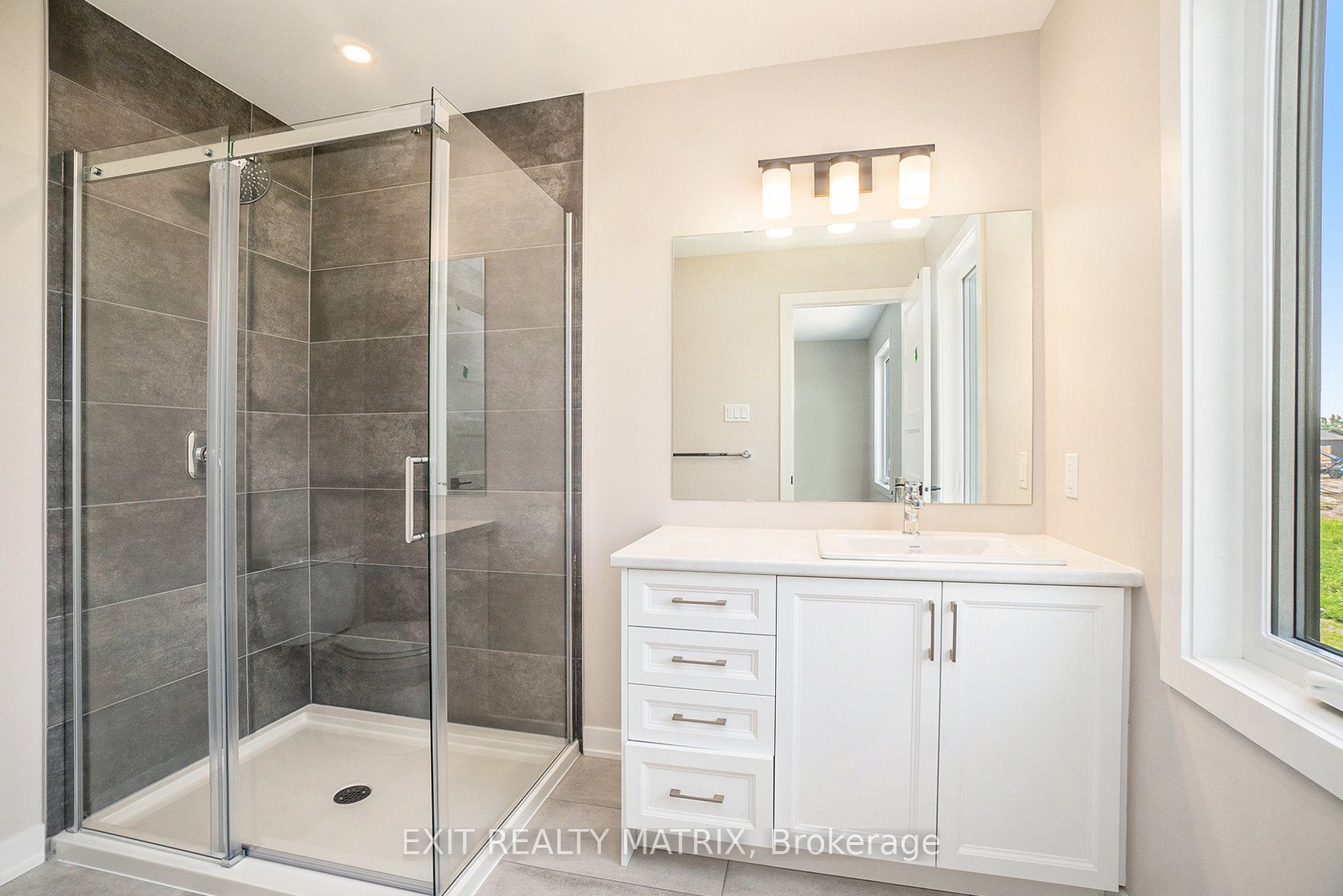 962 Cologne Street Property Photo 12