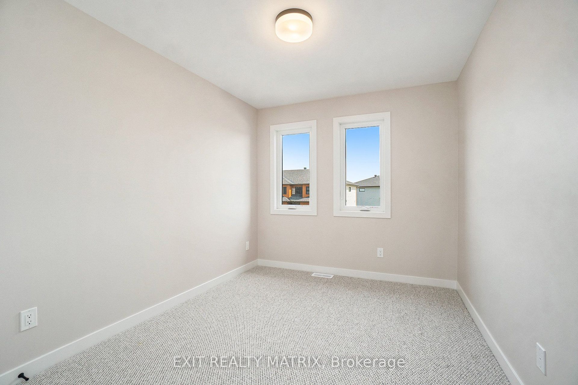 962 Cologne Street Property Photo 14