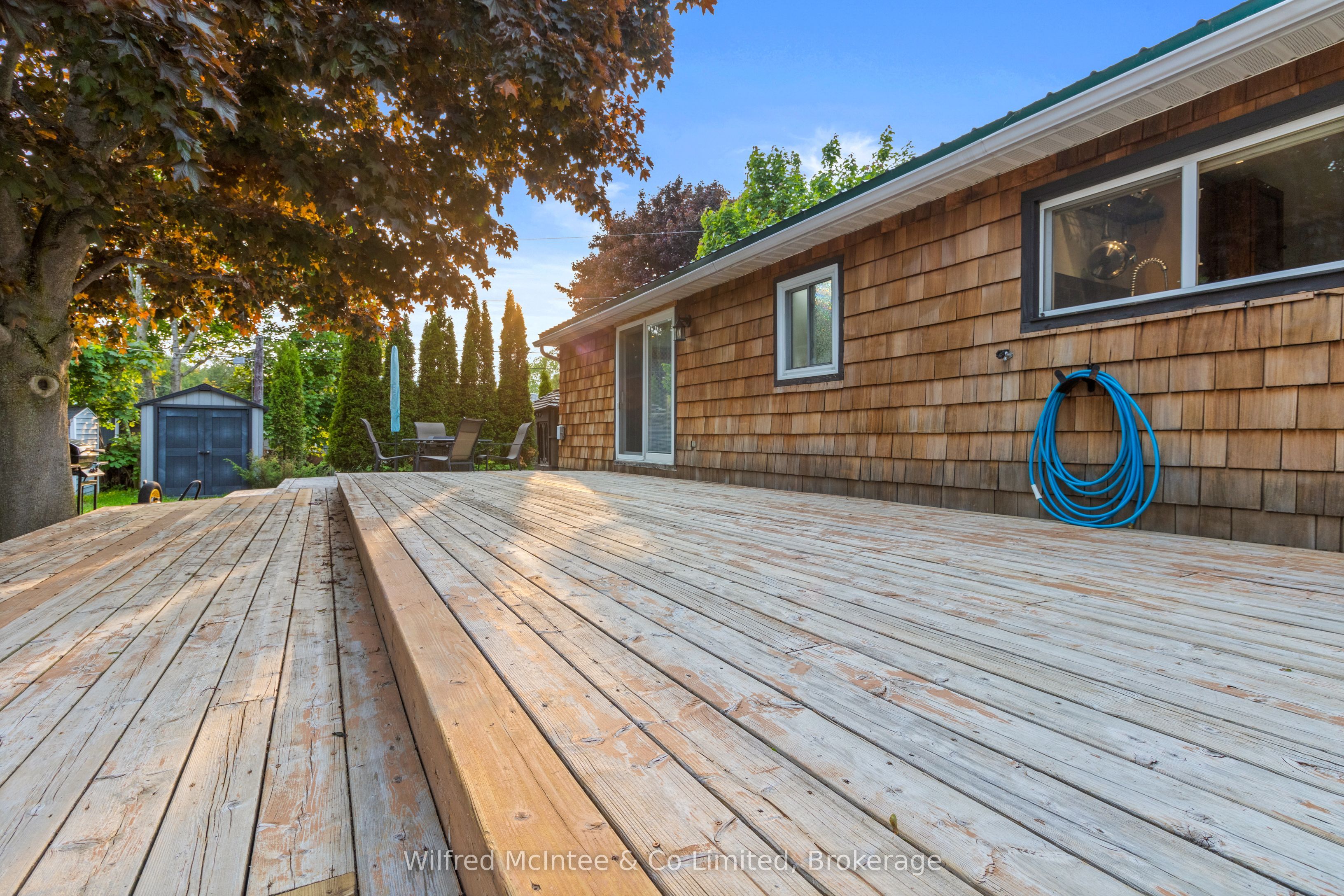 48 Maplewood Boulevard Property Photo 5