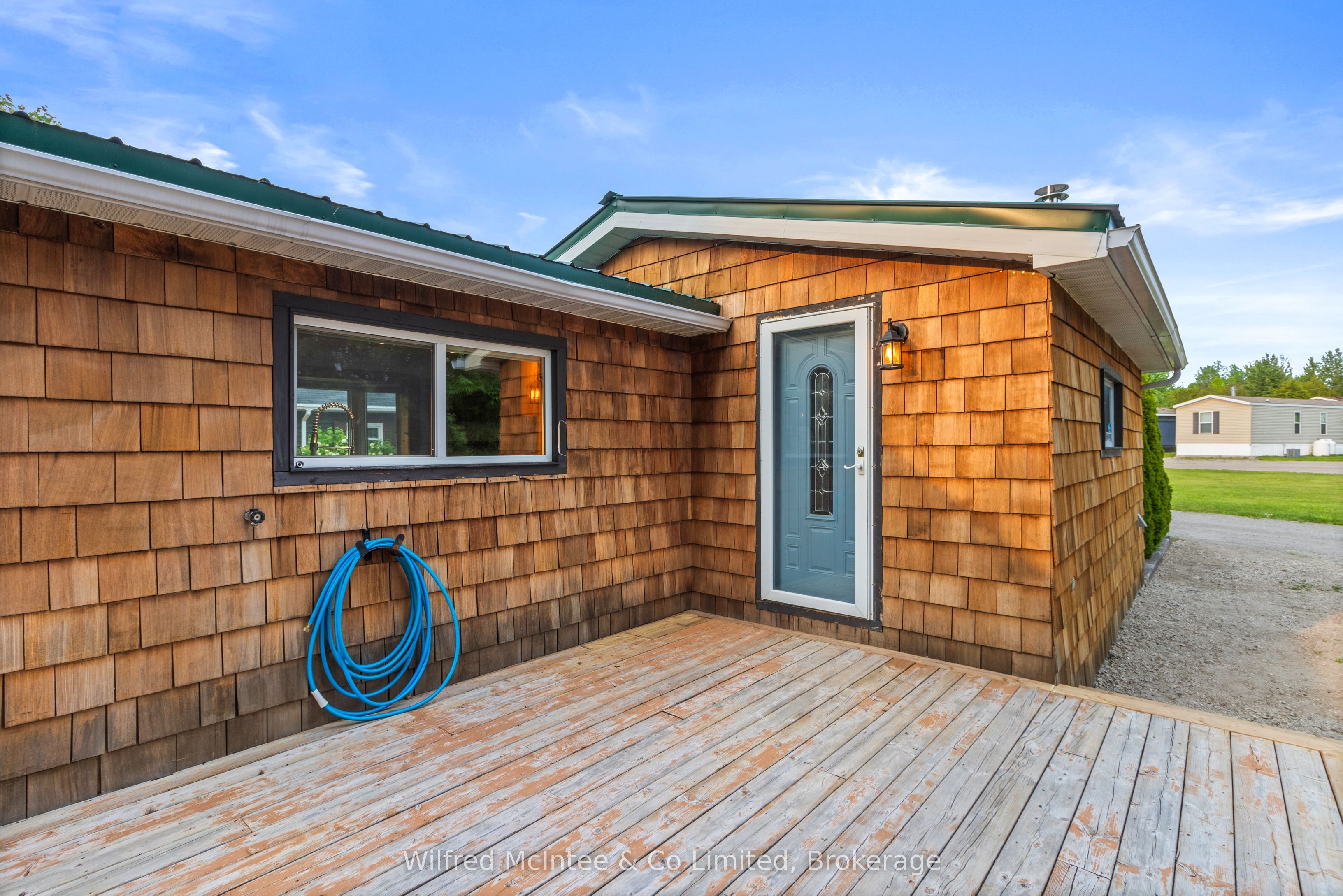 48 Maplewood Boulevard Property Photo 13