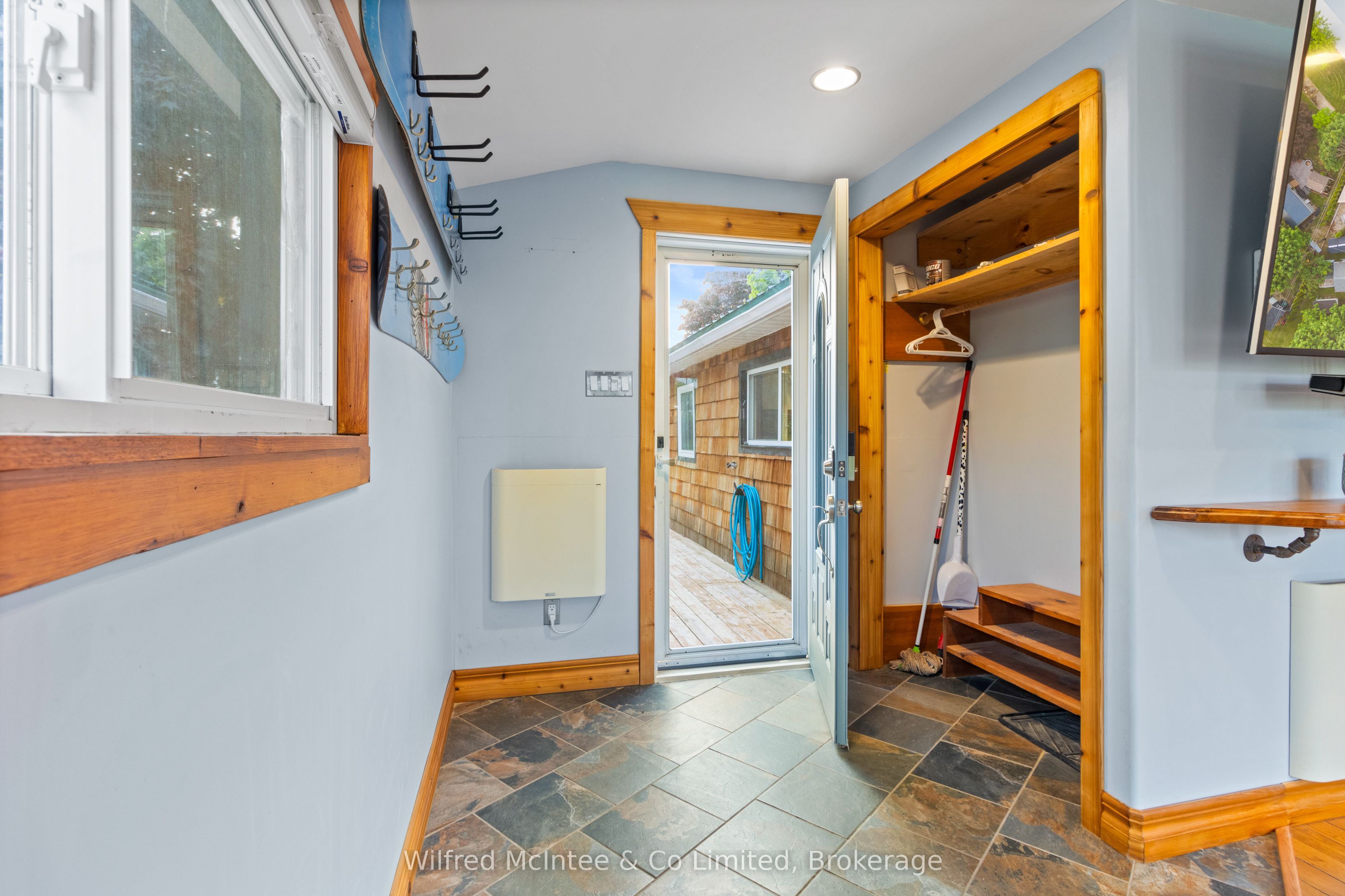 48 Maplewood Boulevard Property Photo 14