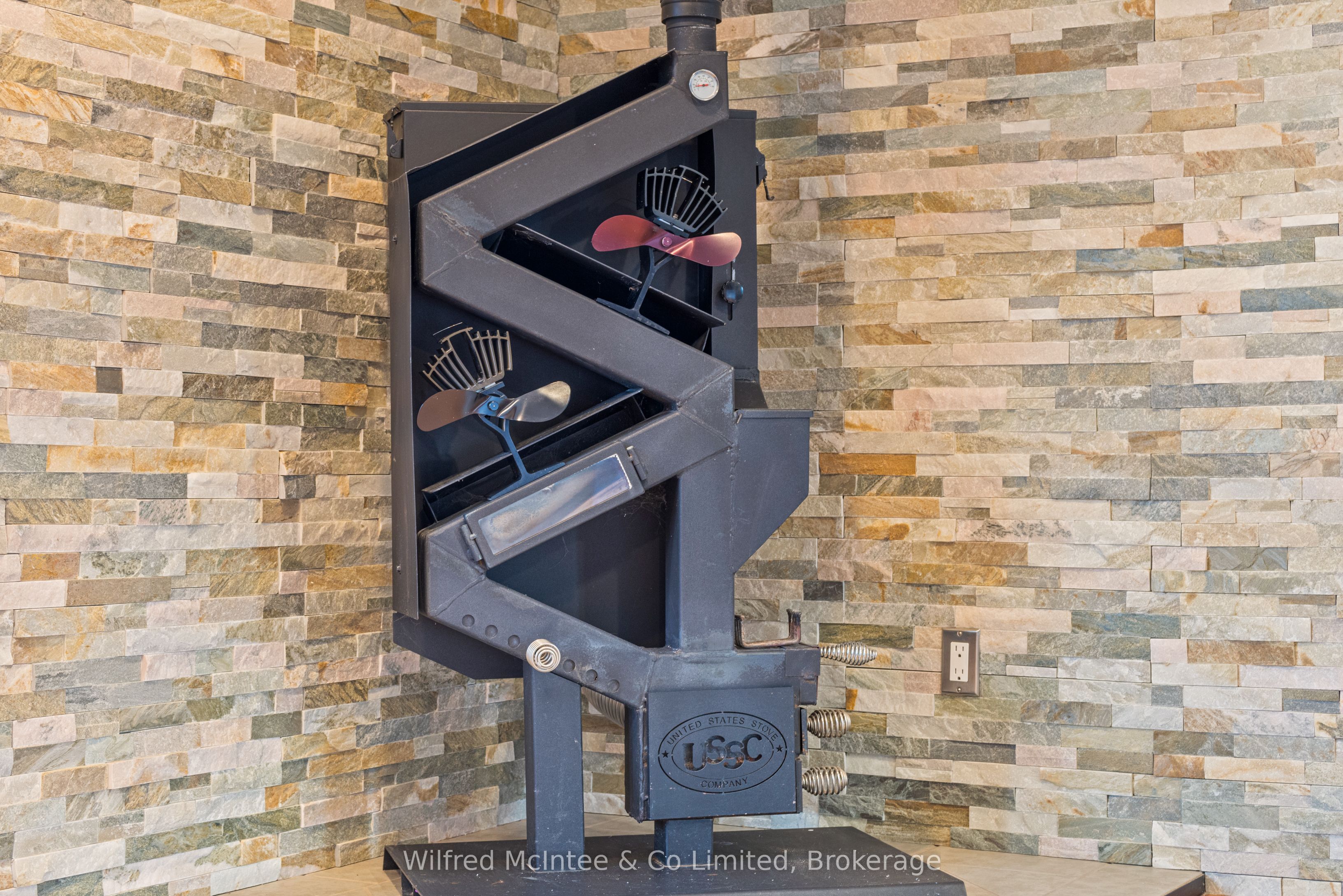 48 Maplewood Boulevard Property Photo 17