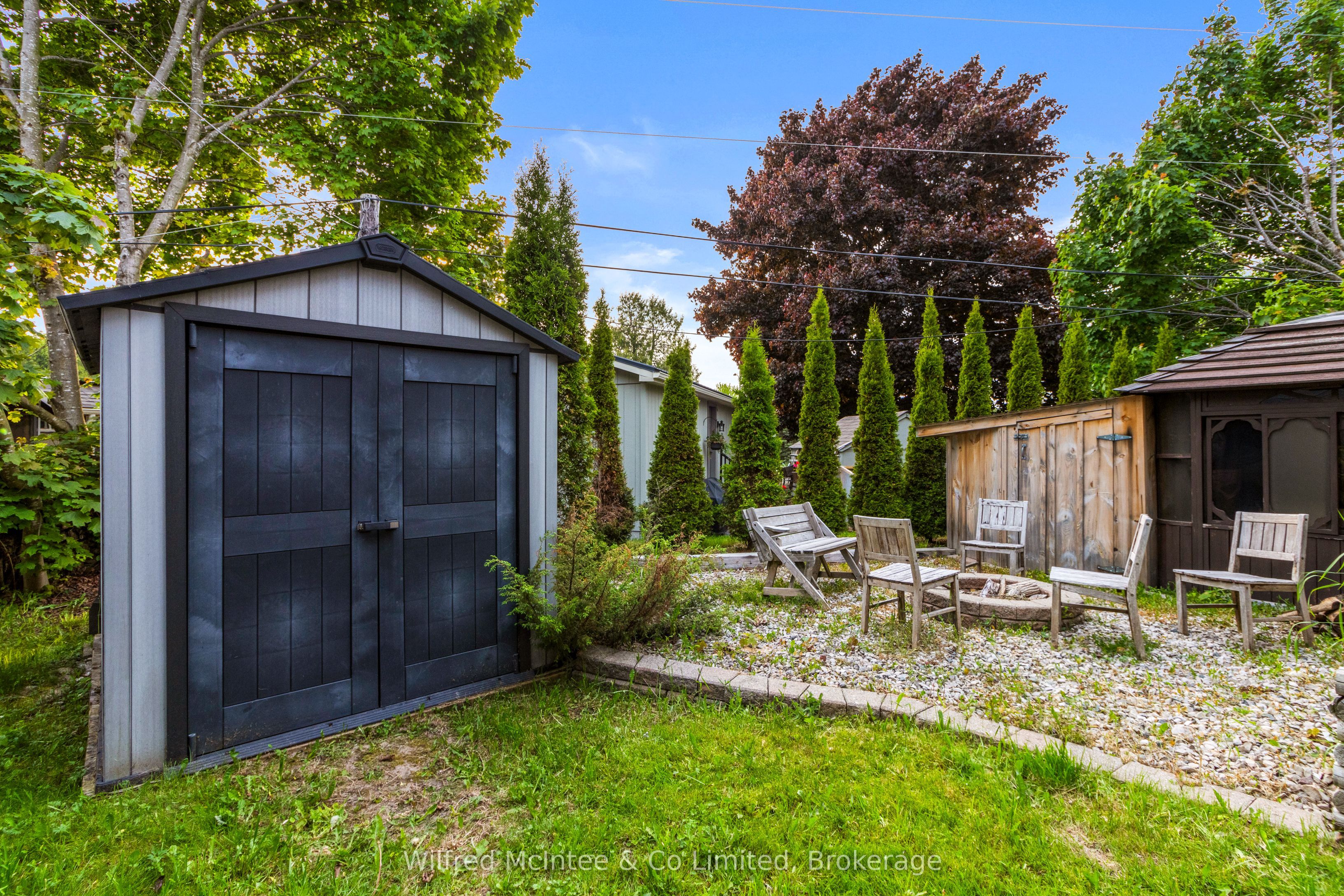 48 Maplewood Boulevard Property Photo 38