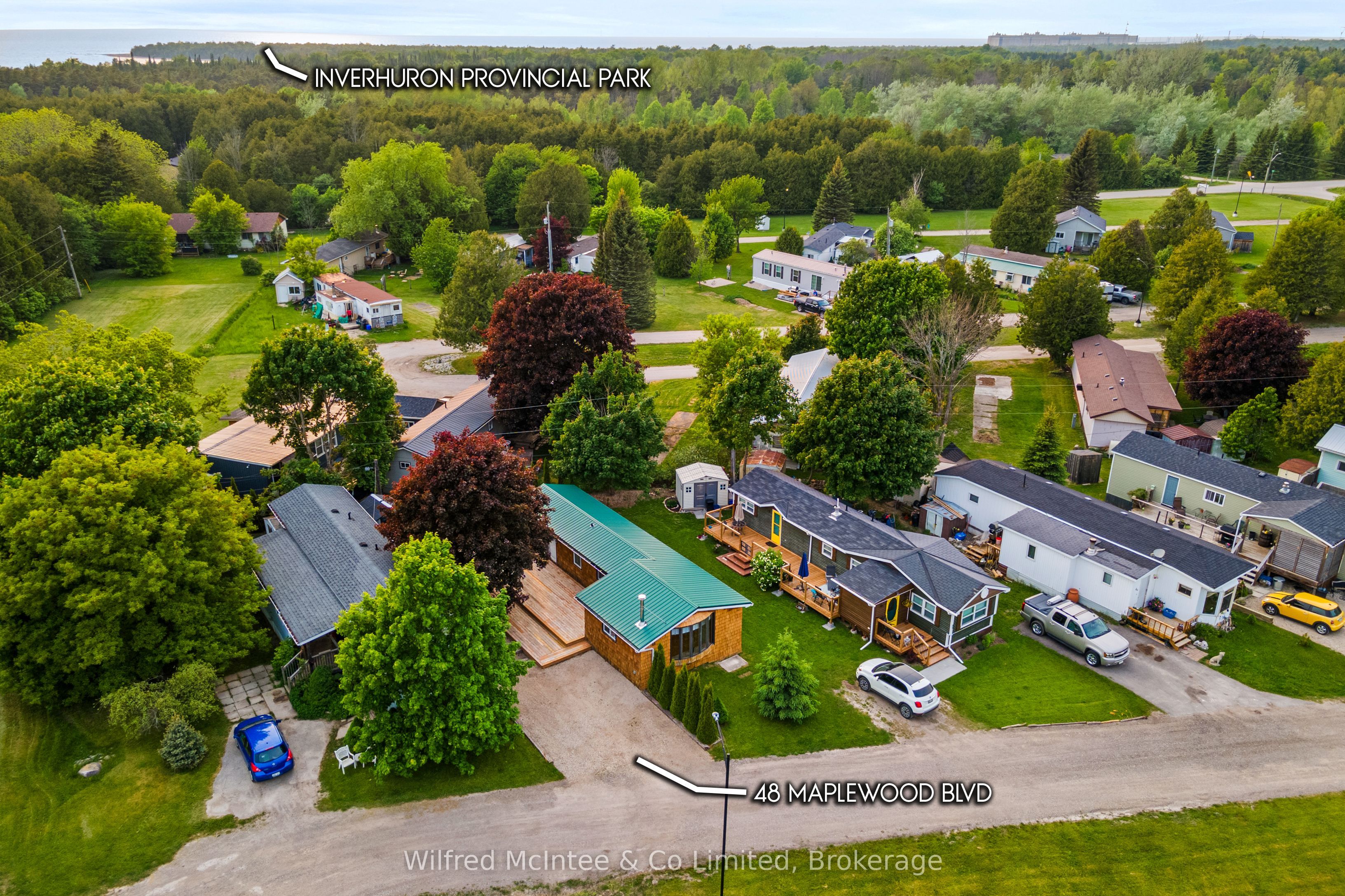 48 Maplewood Boulevard Property Photo 41