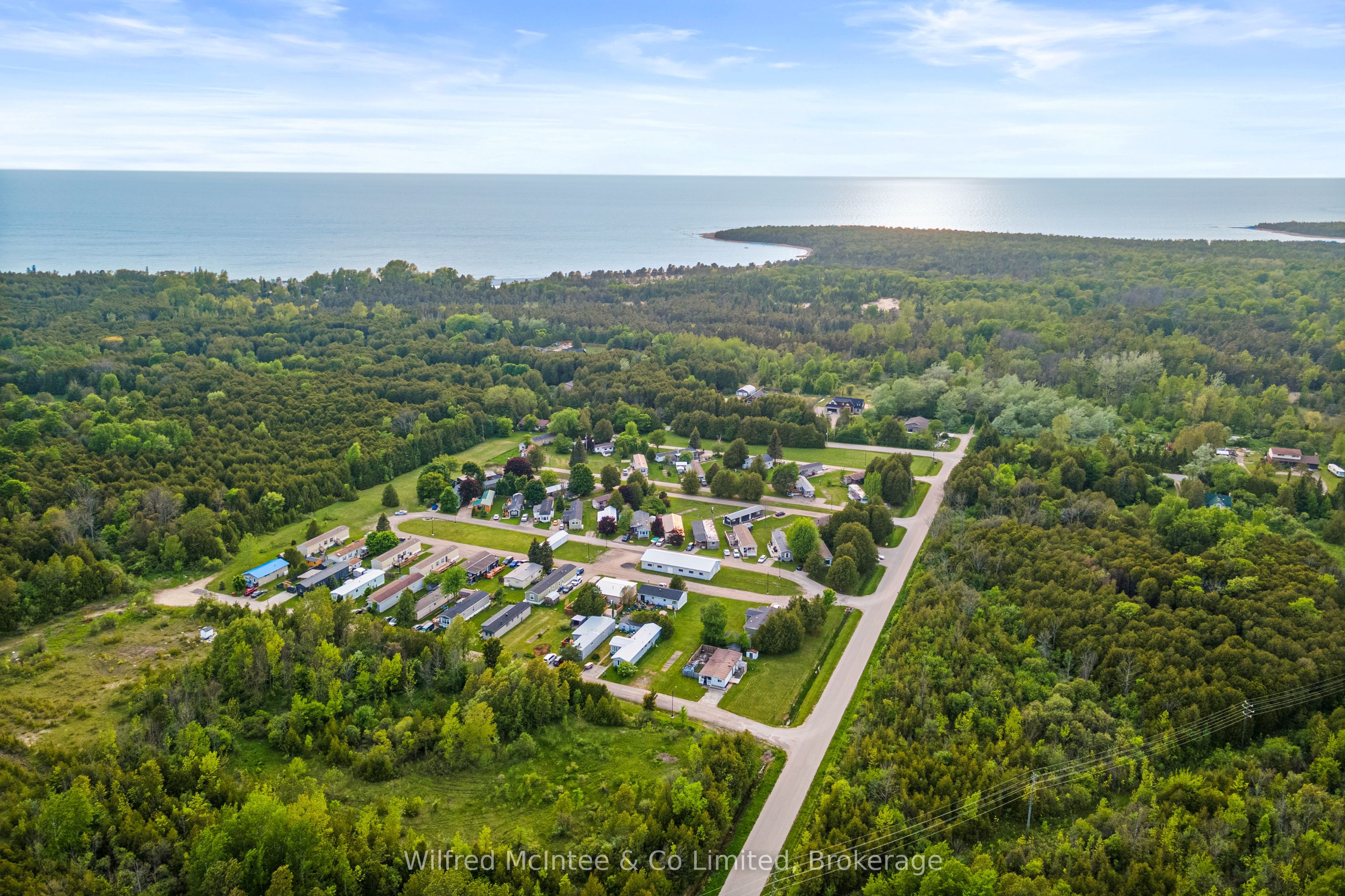 48 Maplewood Boulevard Property Photo 46