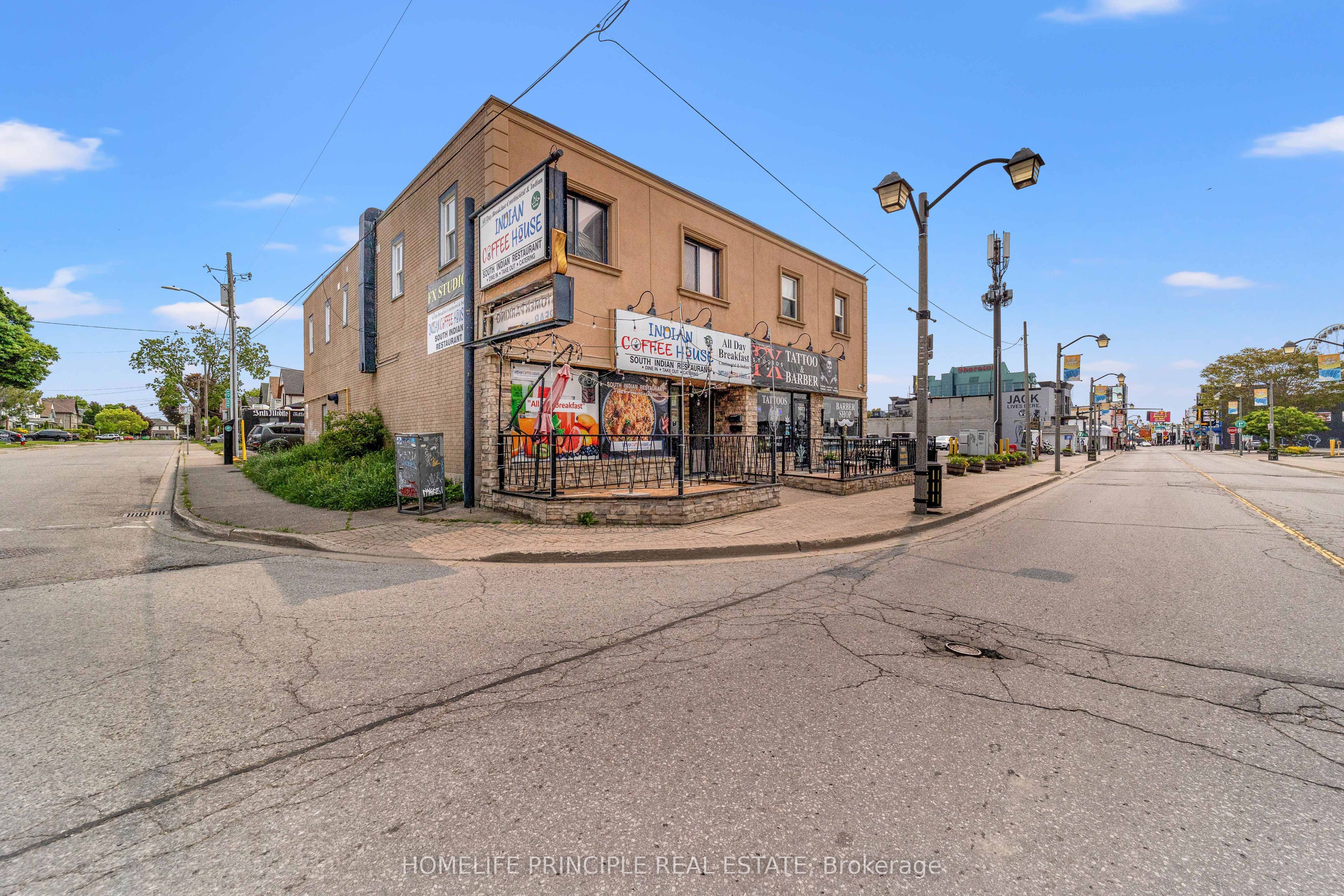 5077 Centre St Property Photo 1