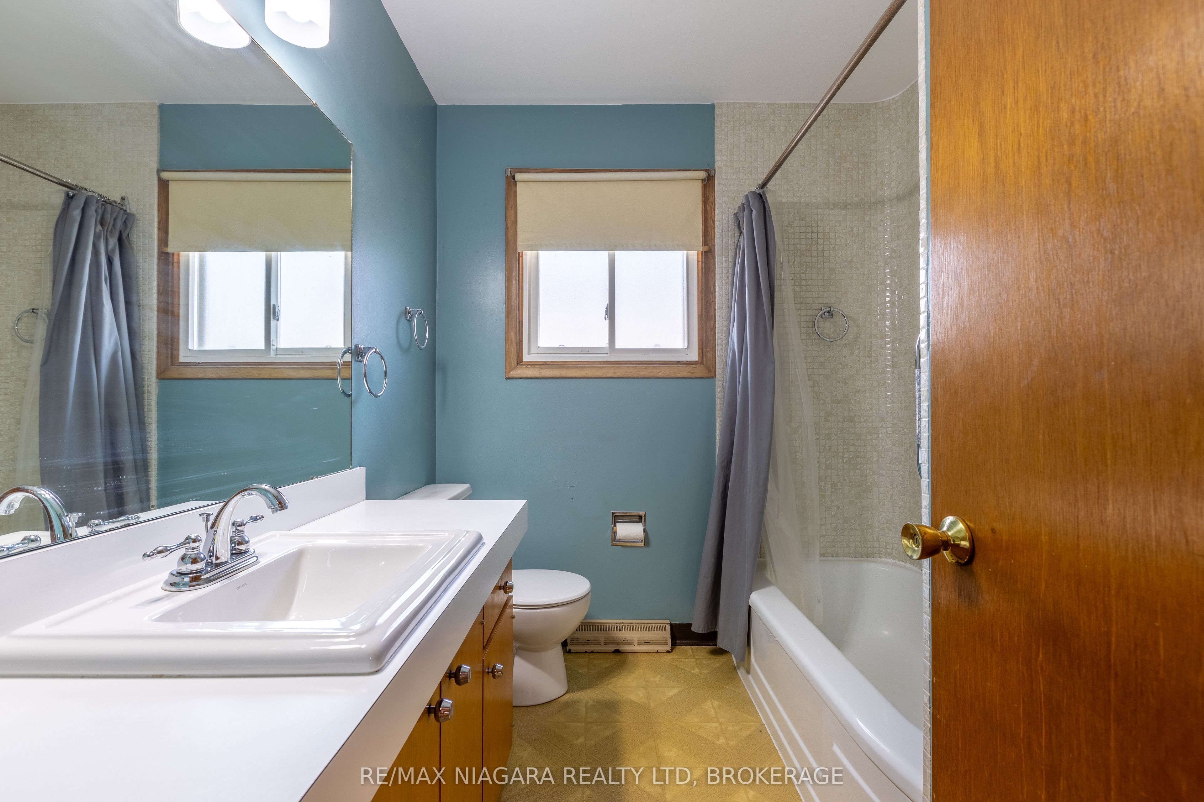 592 Lincoln Street Property Photo 12