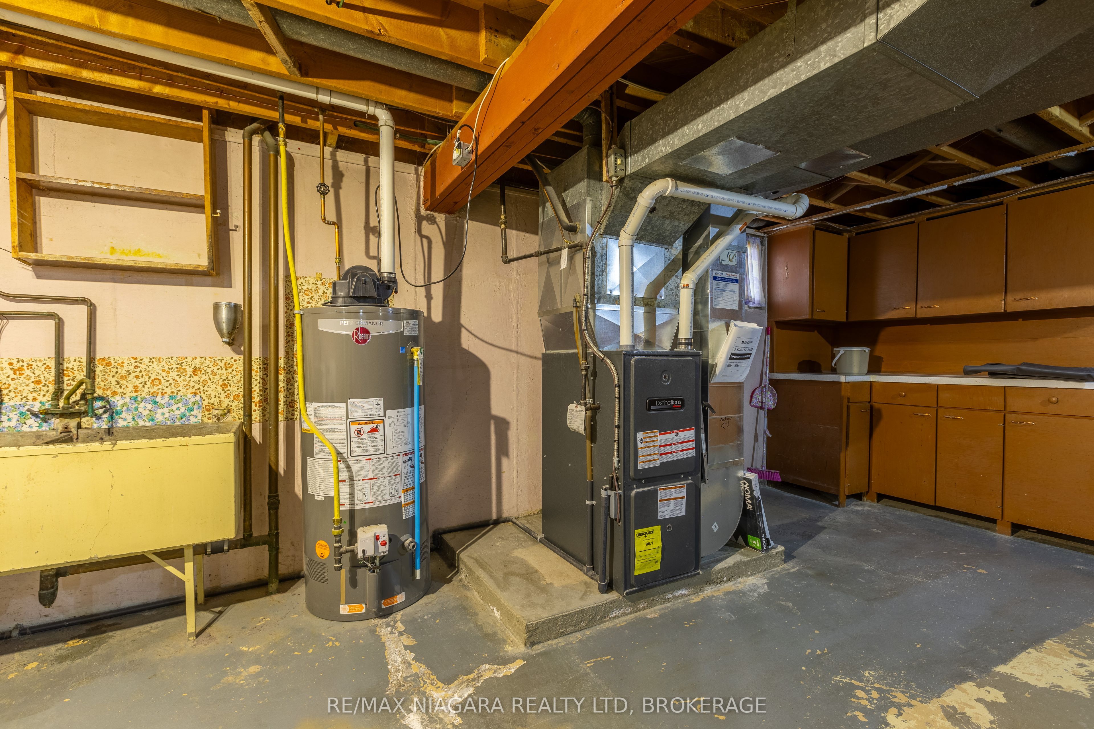 592 Lincoln Street Property Photo 16