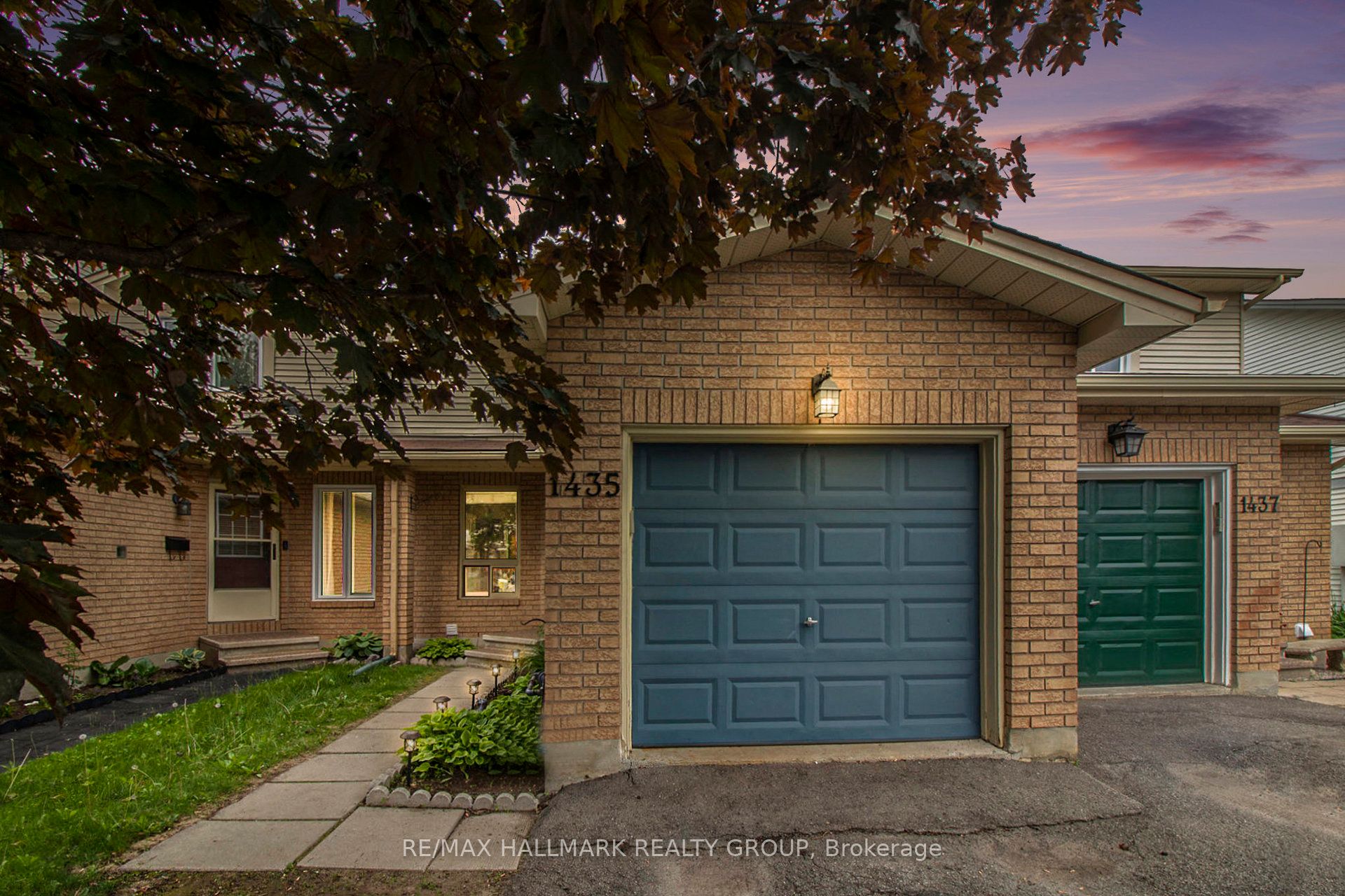 1435 Caravel Crescent Property Photo 1