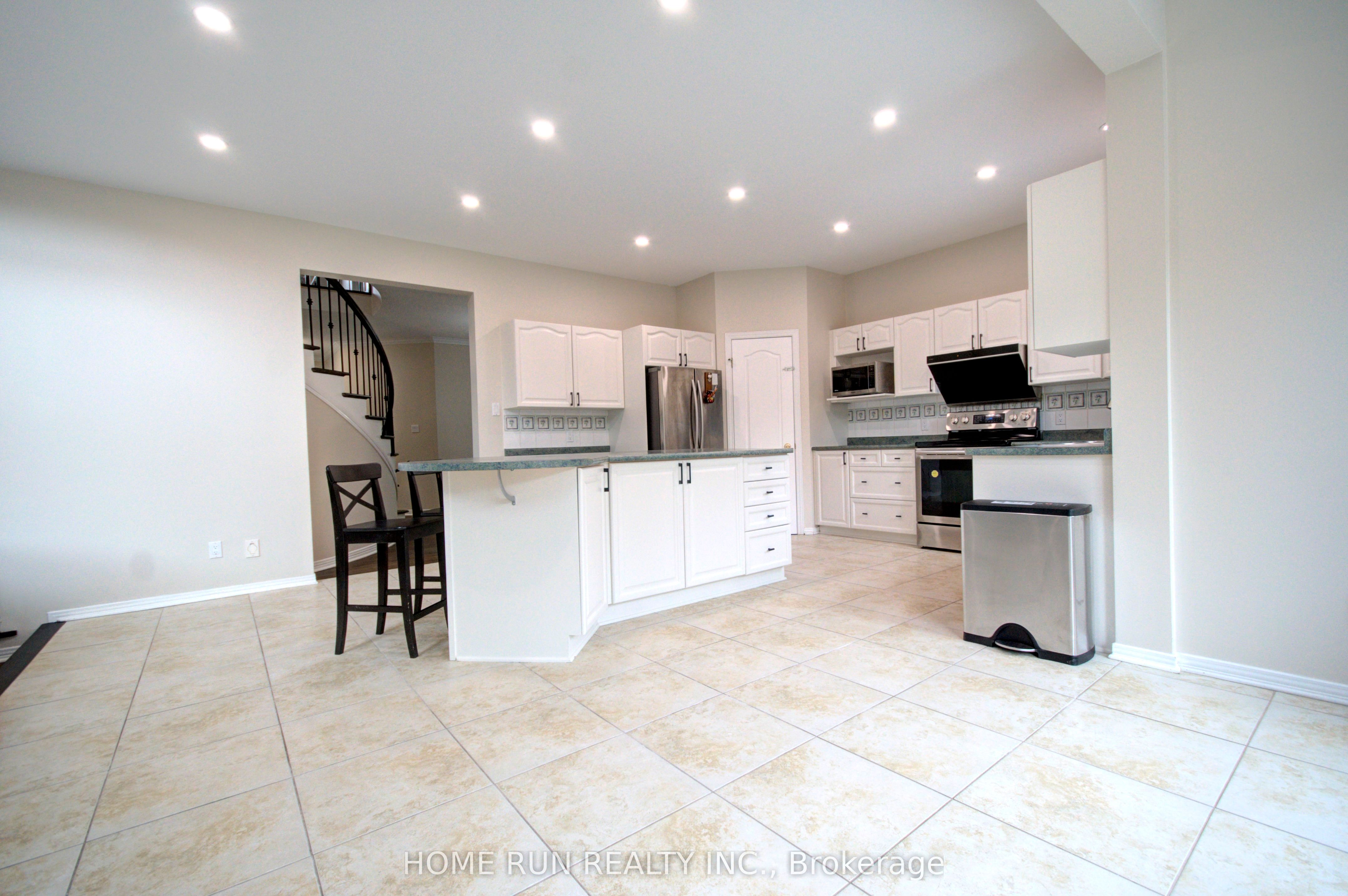 3507 Wyman Crescent Property Photo 11