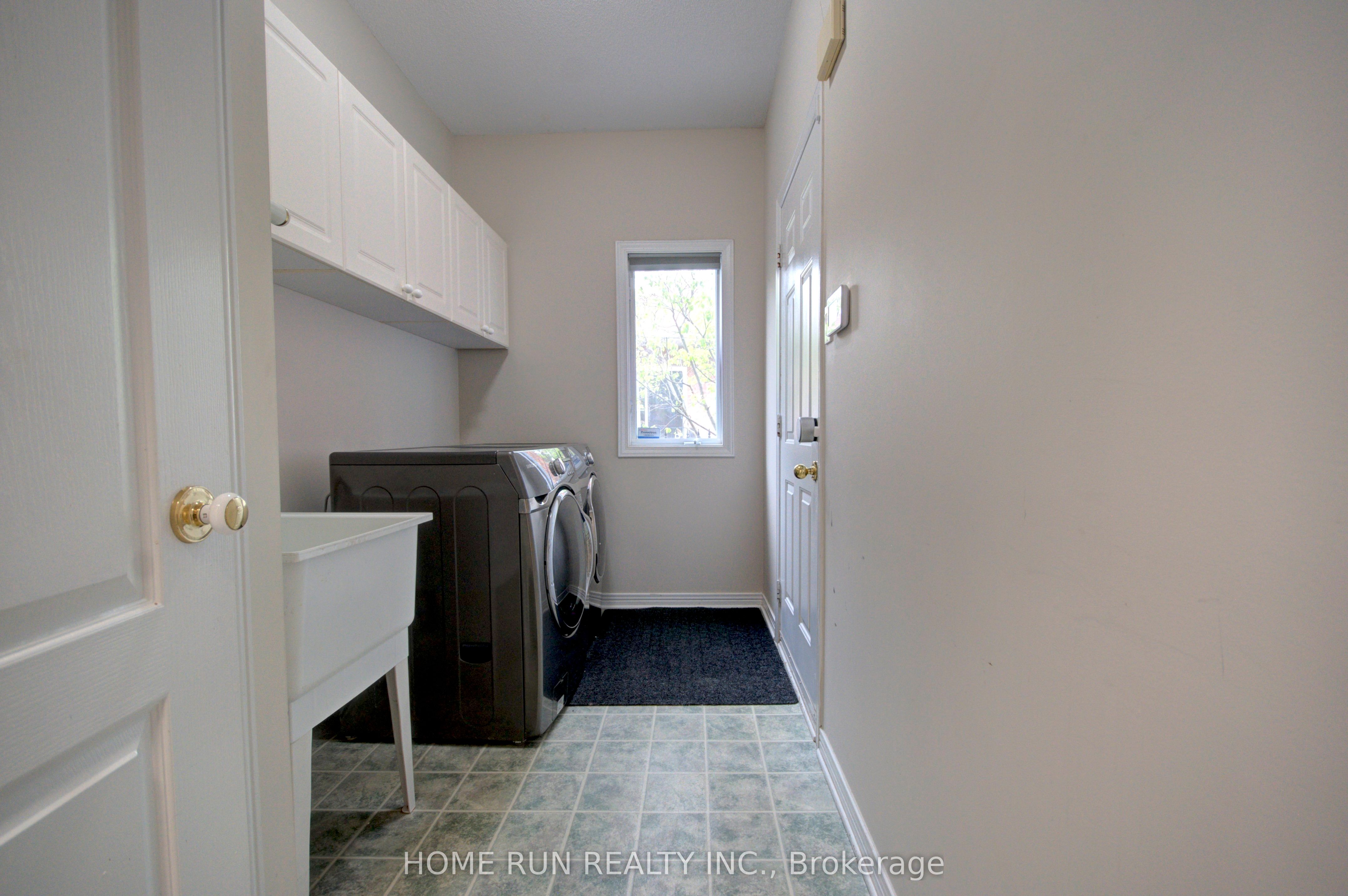 3507 Wyman Crescent Property Photo 18