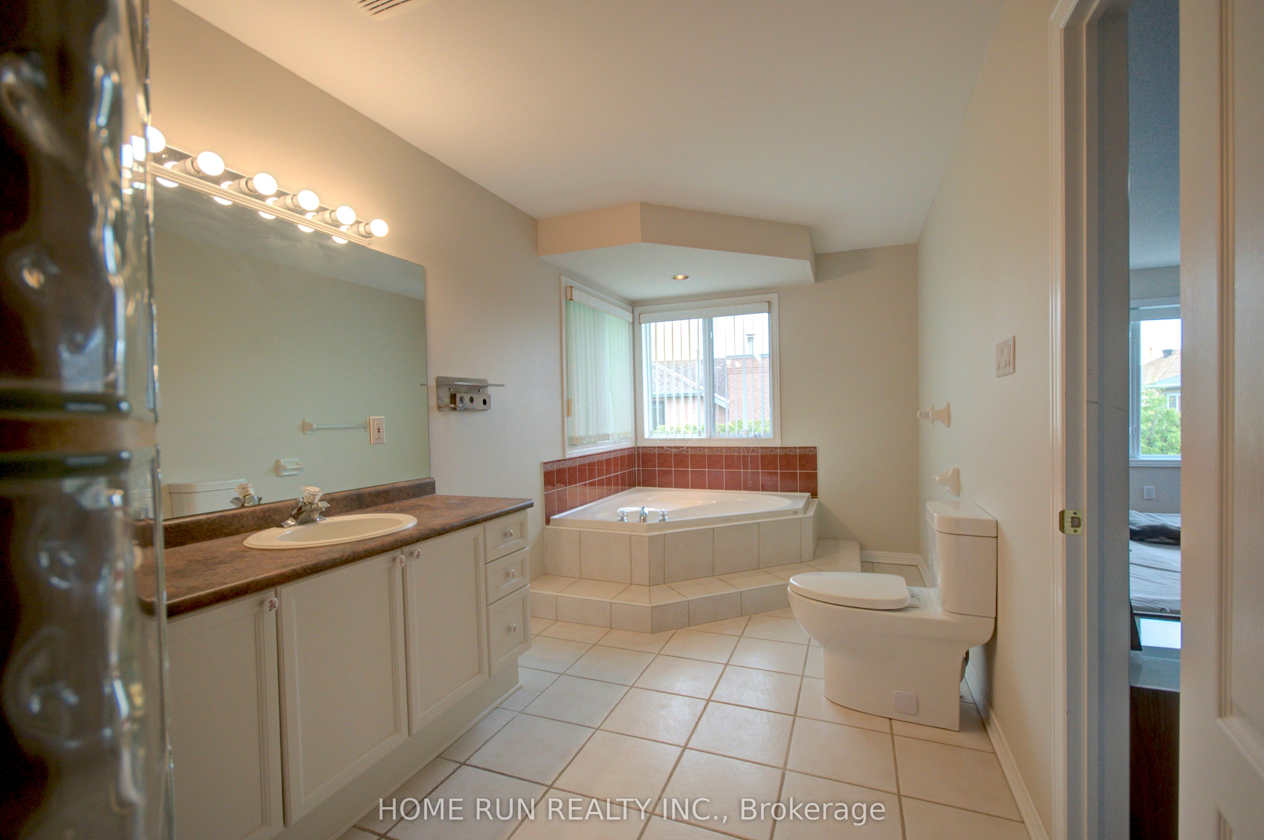 3507 Wyman Crescent Property Photo 22