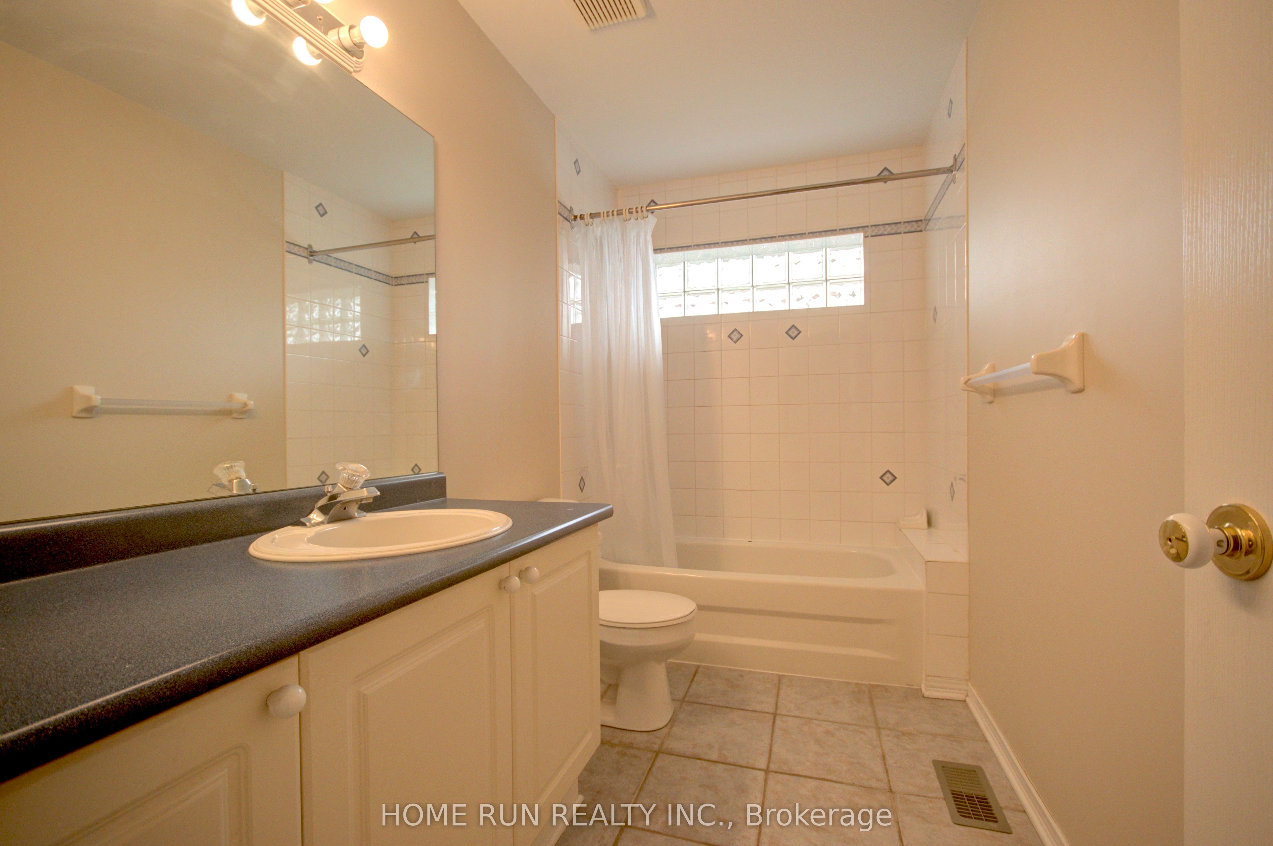 3507 Wyman Crescent Property Photo 25