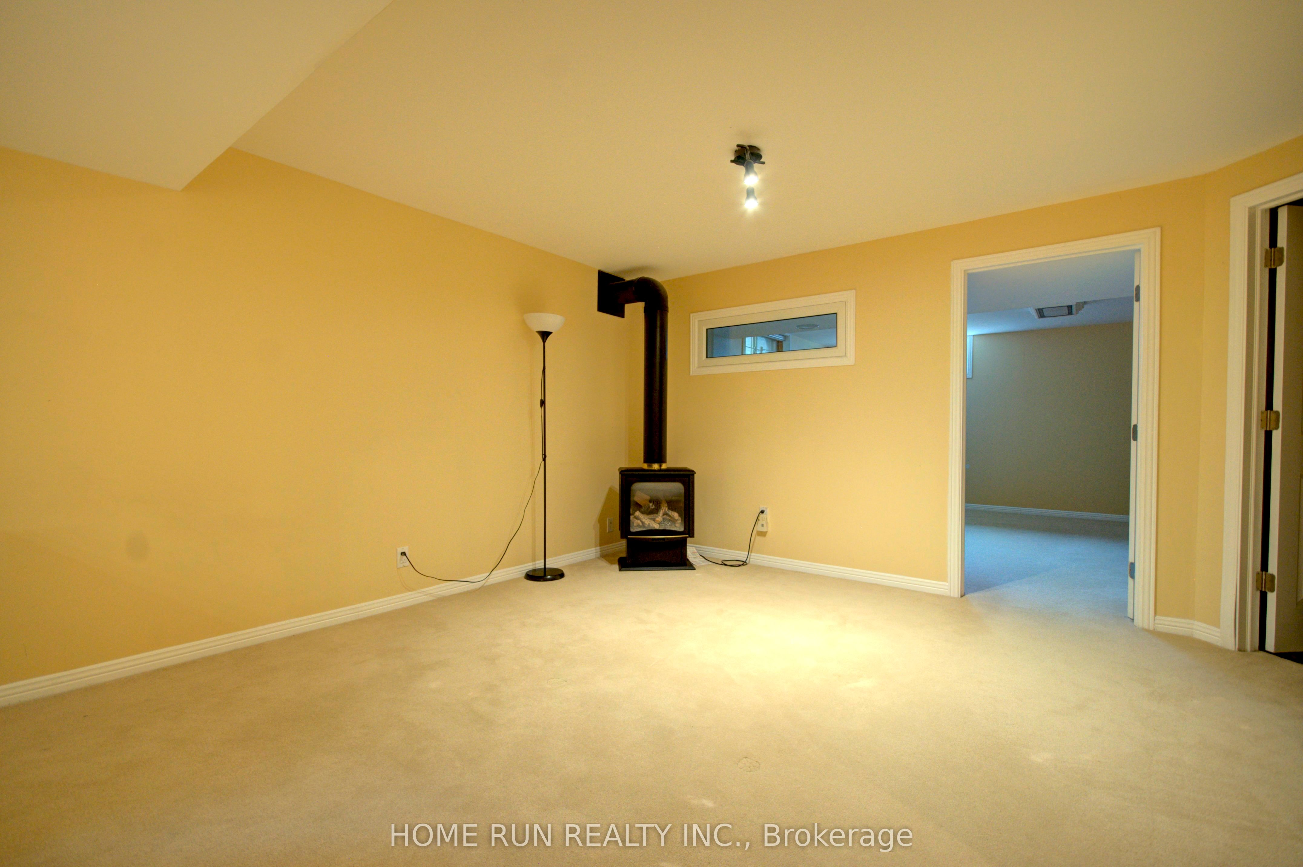 3507 Wyman Crescent Property Photo 32