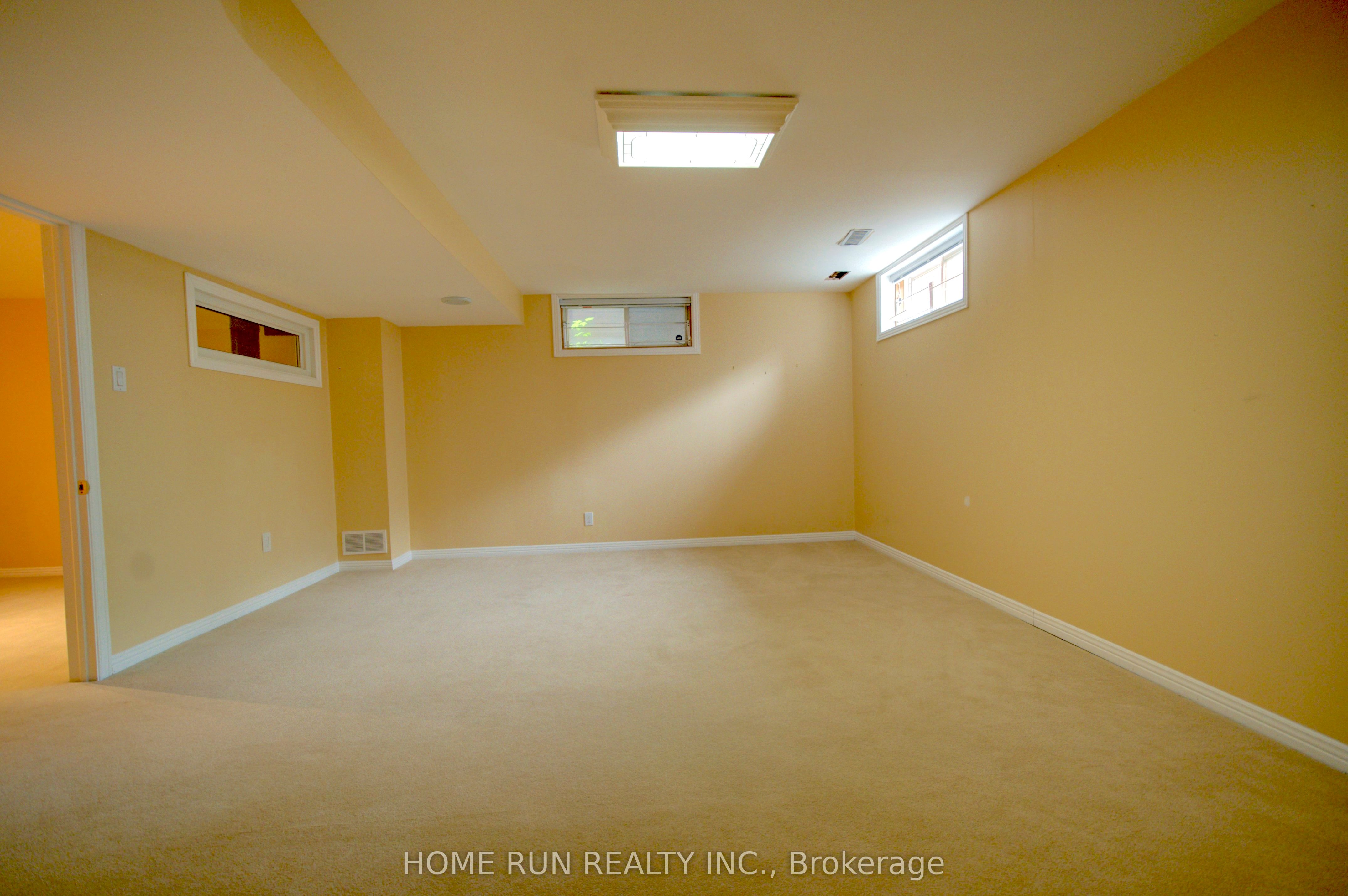 3507 Wyman Crescent Property Photo 36