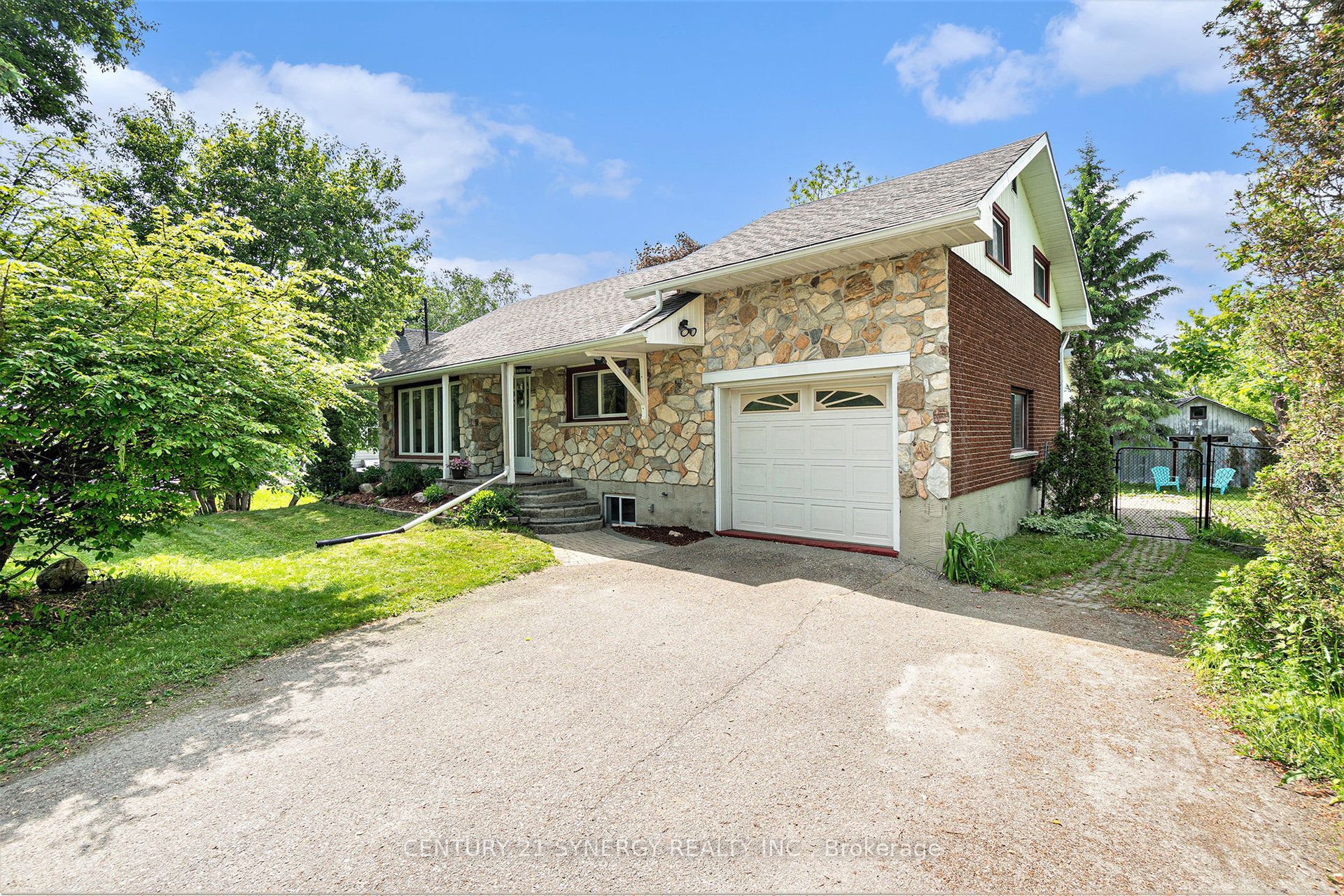 7412 Roger Stevens Drive Property Photo 1