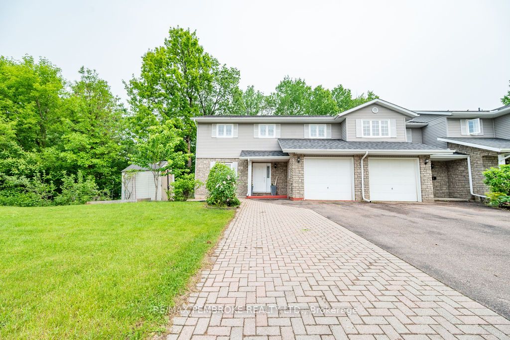7 Vermont Meadows Property Photo