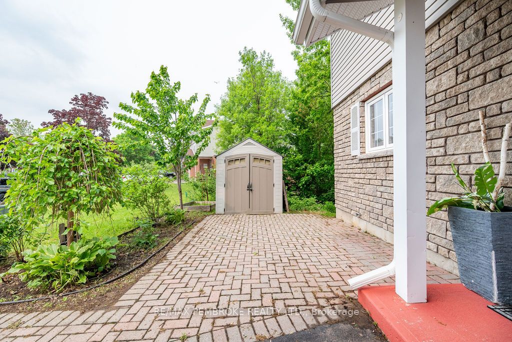 7 Vermont Meadows N/a Property Photo 3