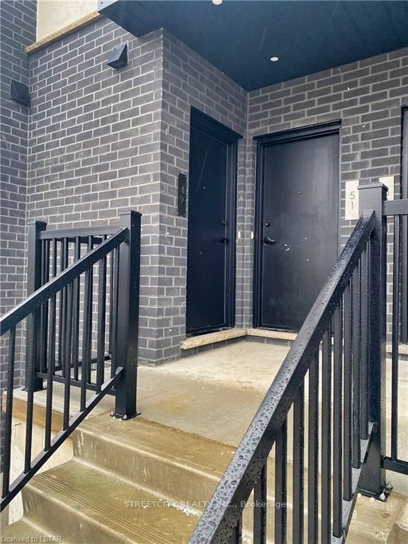 3900 Savoy St Property Photo 3