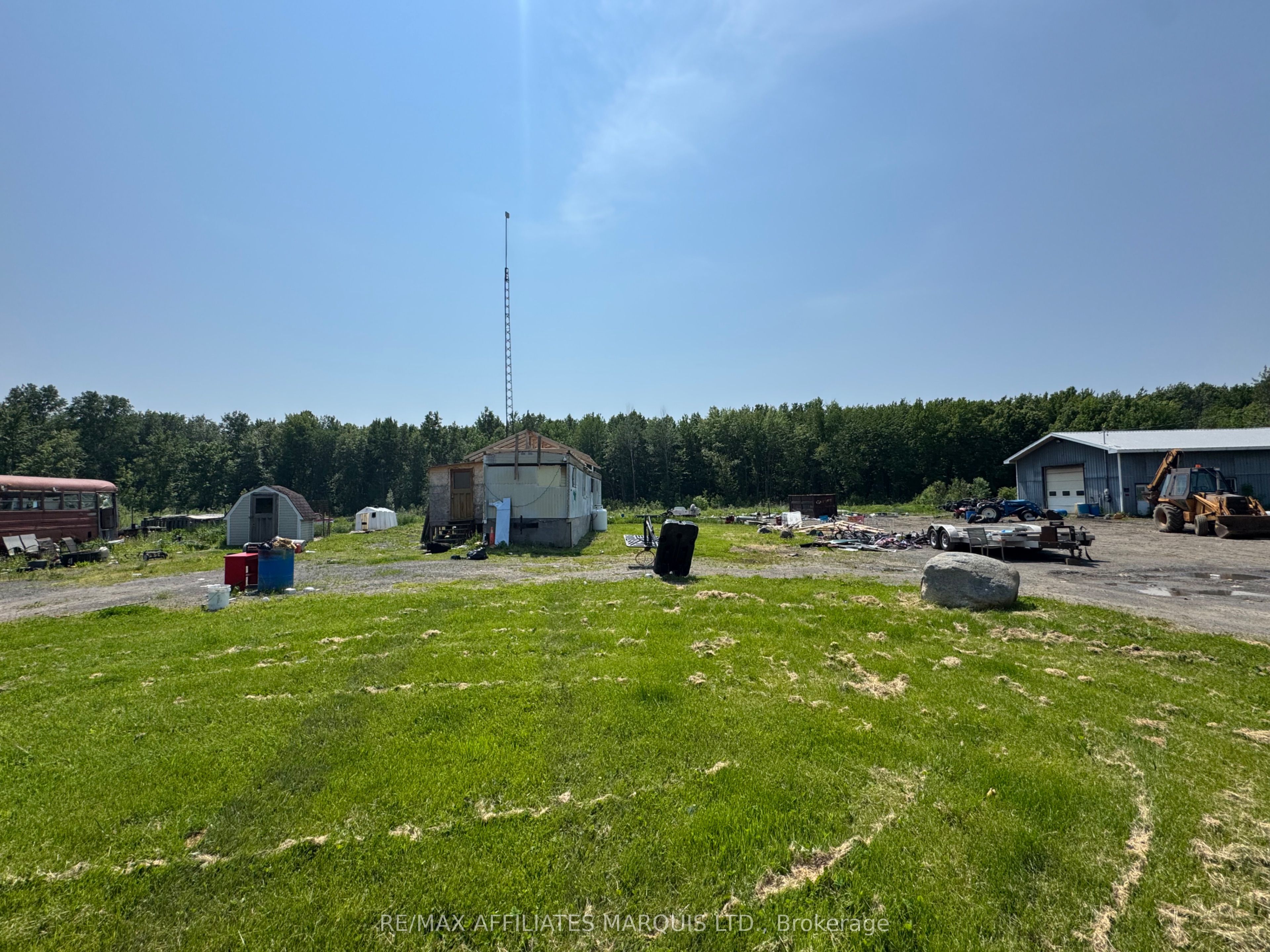 12100 Shannette Road Property Photo 6