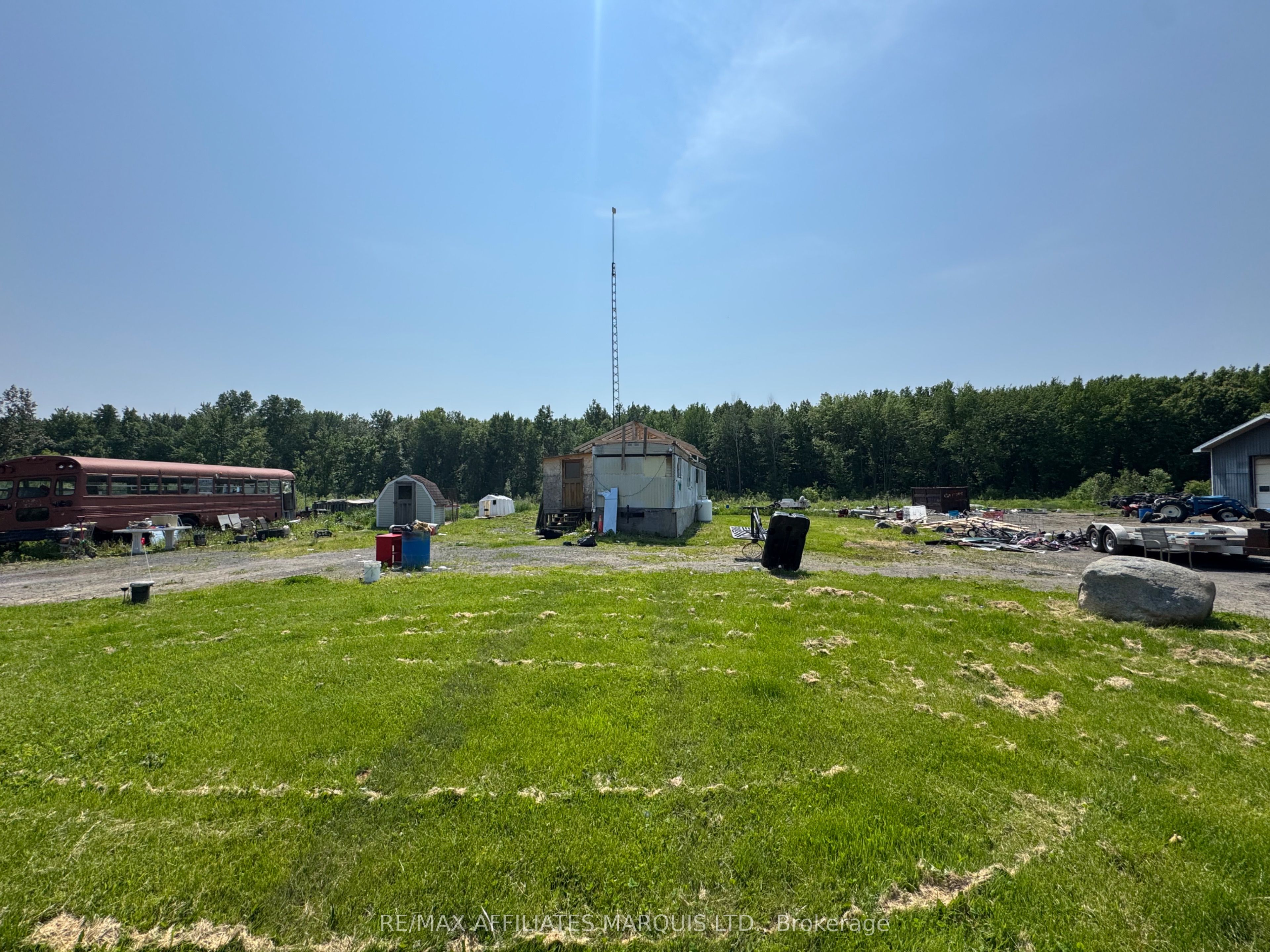 12100 Shannette Road Property Photo 8