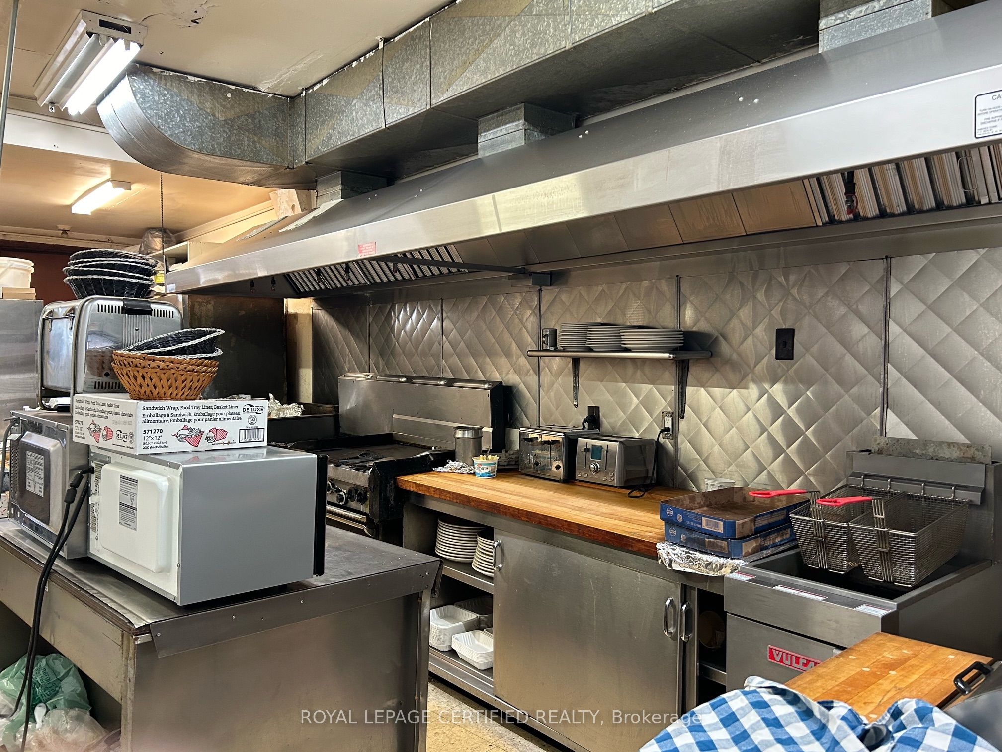459 St Paul Street Property Photo 8