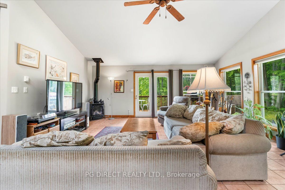 10 Fraserglen Court Property Photo 6