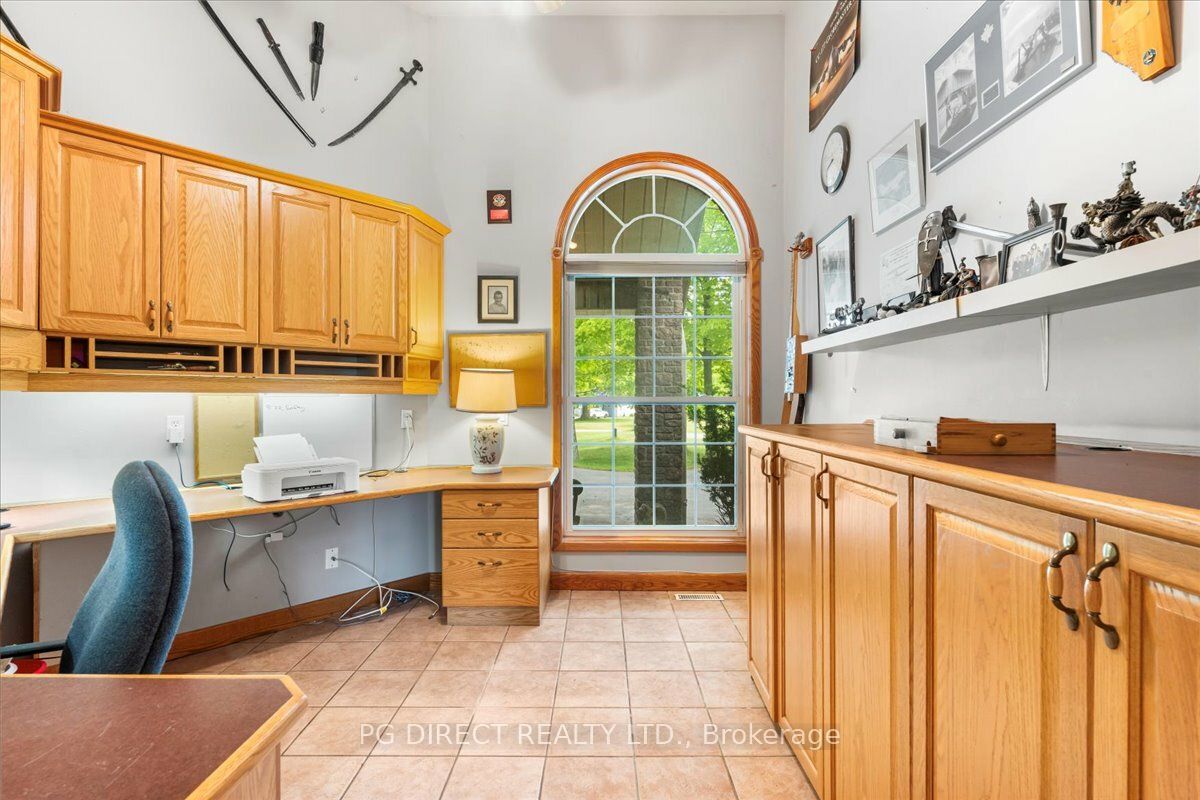 10 Fraserglen Court Property Photo 11