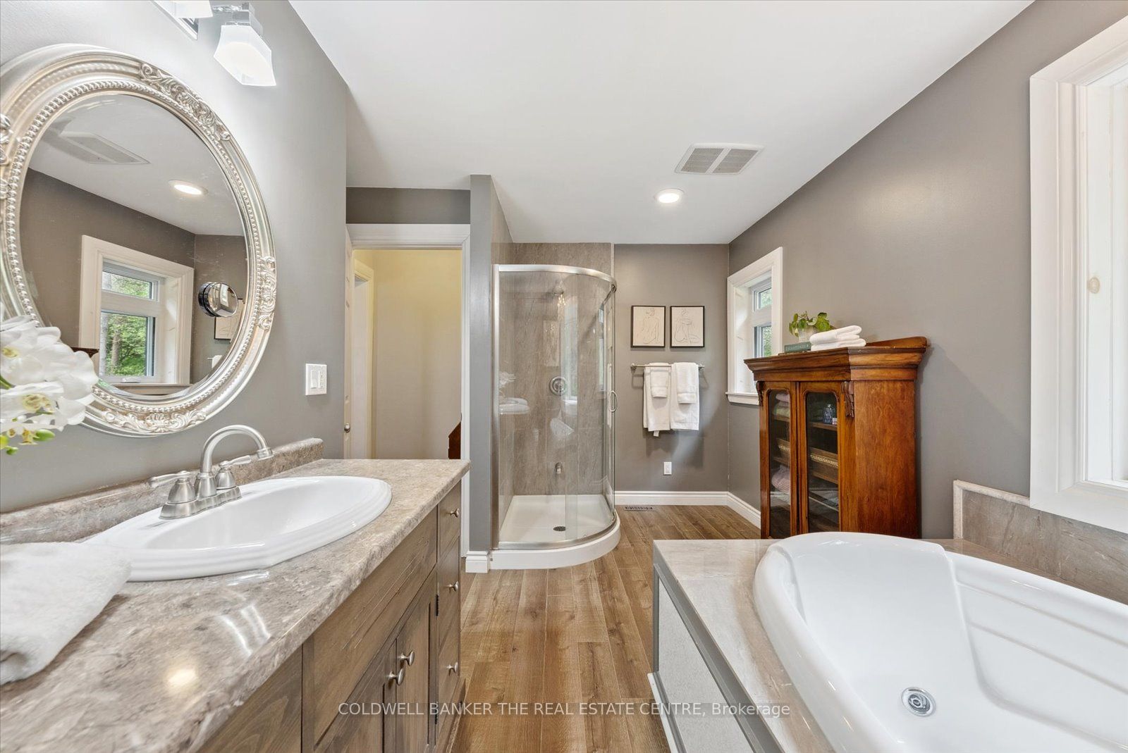 798213 3 Line E Property Photo 24