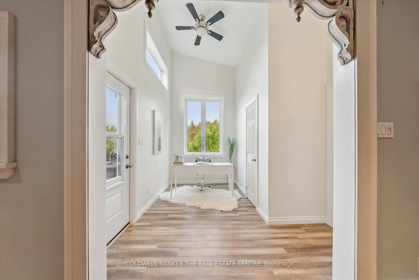 798213 3 Line E Property Photo 25