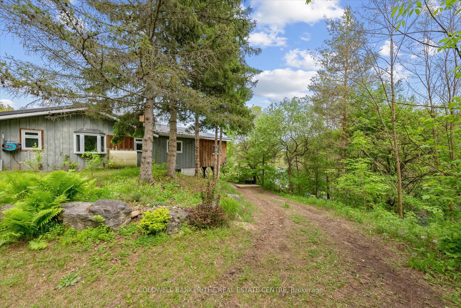 798213 3 Line E Property Photo 42