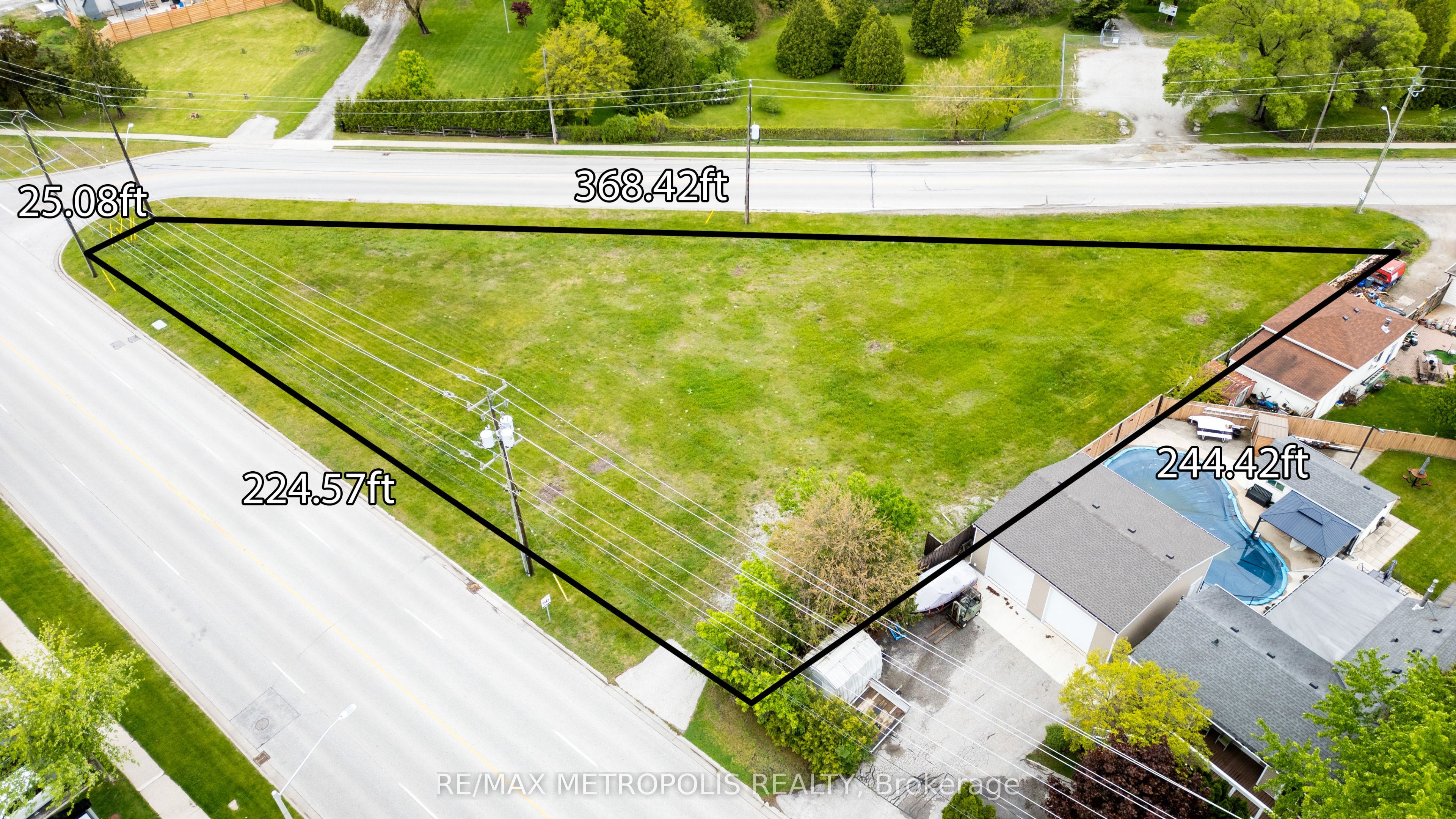1324 Michigan Ave Property Photo 2