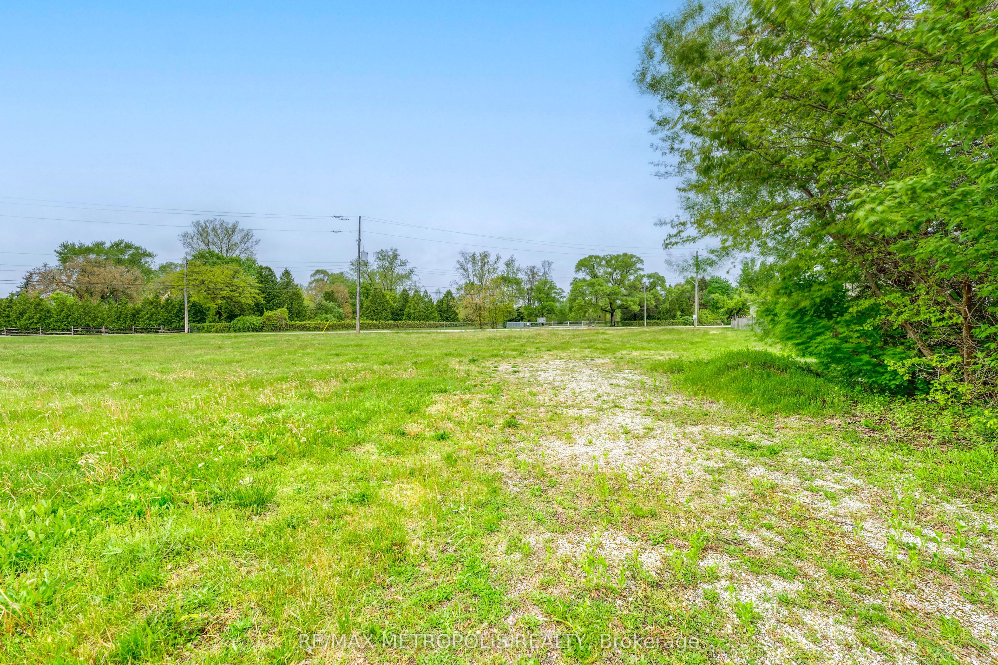 1324 Michigan Ave Property Photo 4