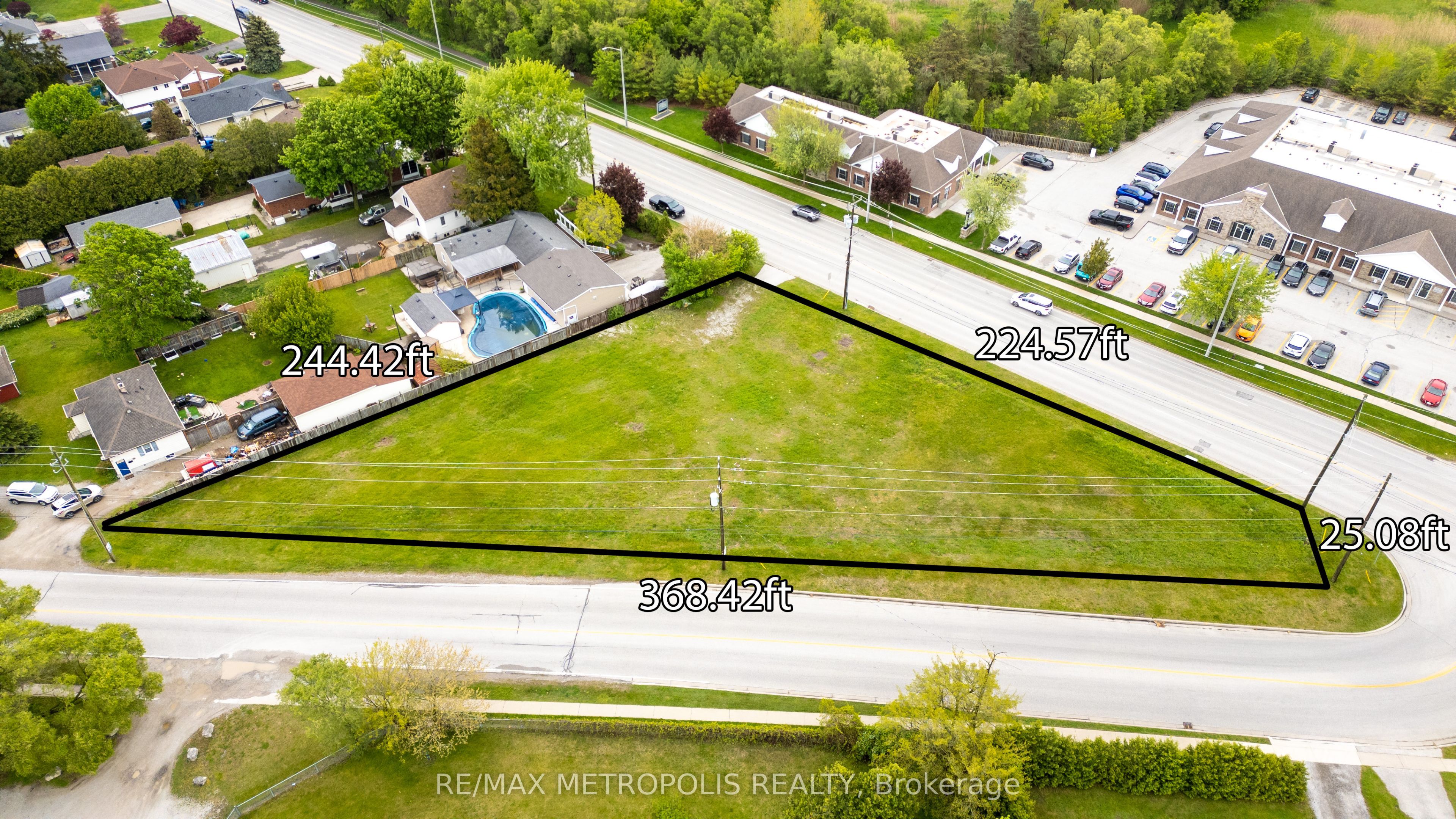 1324 Michigan Ave Property Photo 8