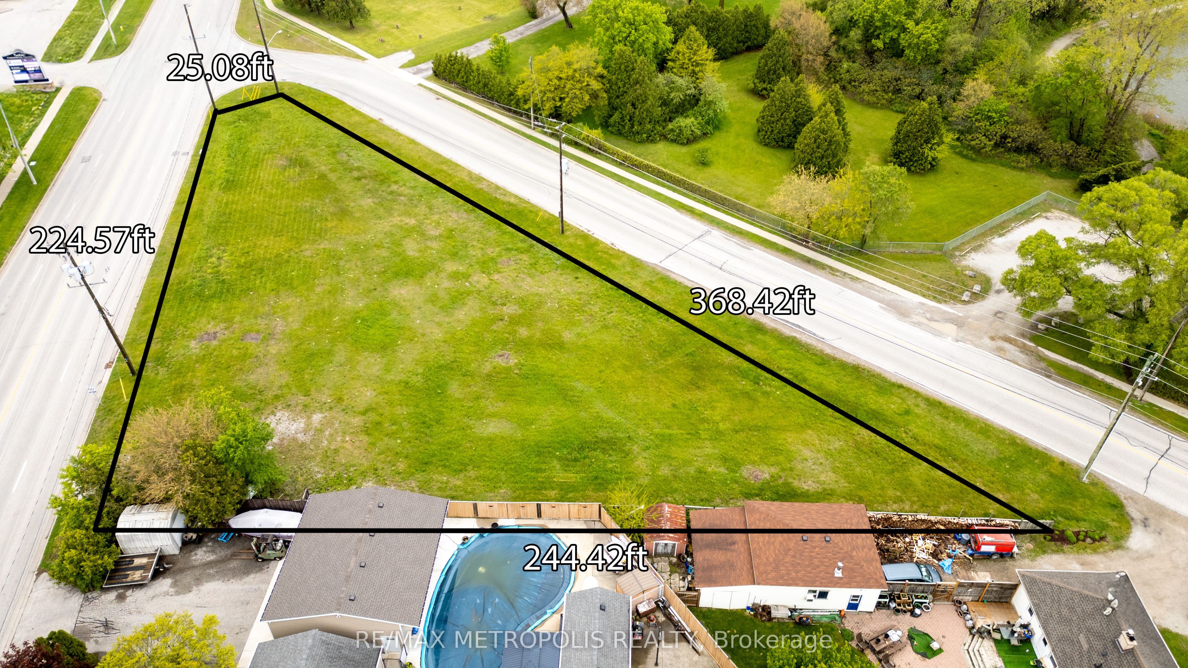 1324 Michigan Ave Property Photo 11
