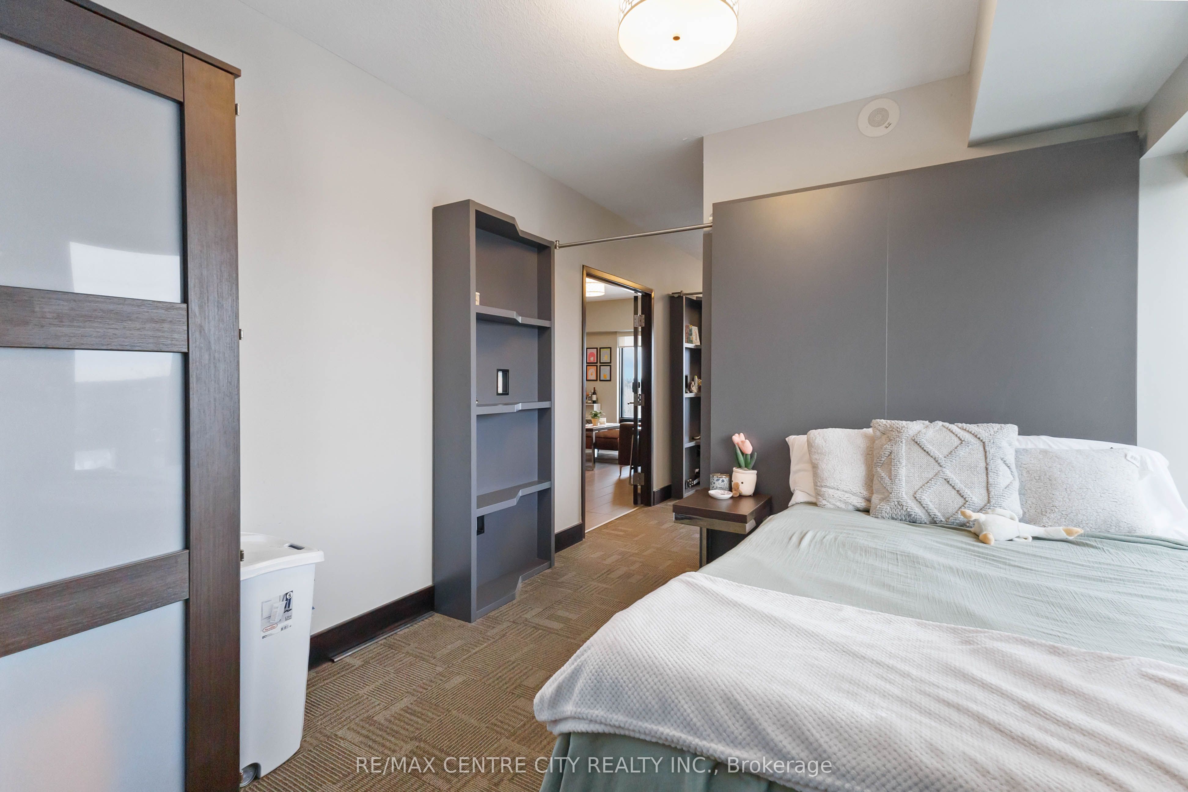 1235 Richmond Street 1218 Property Photo 14