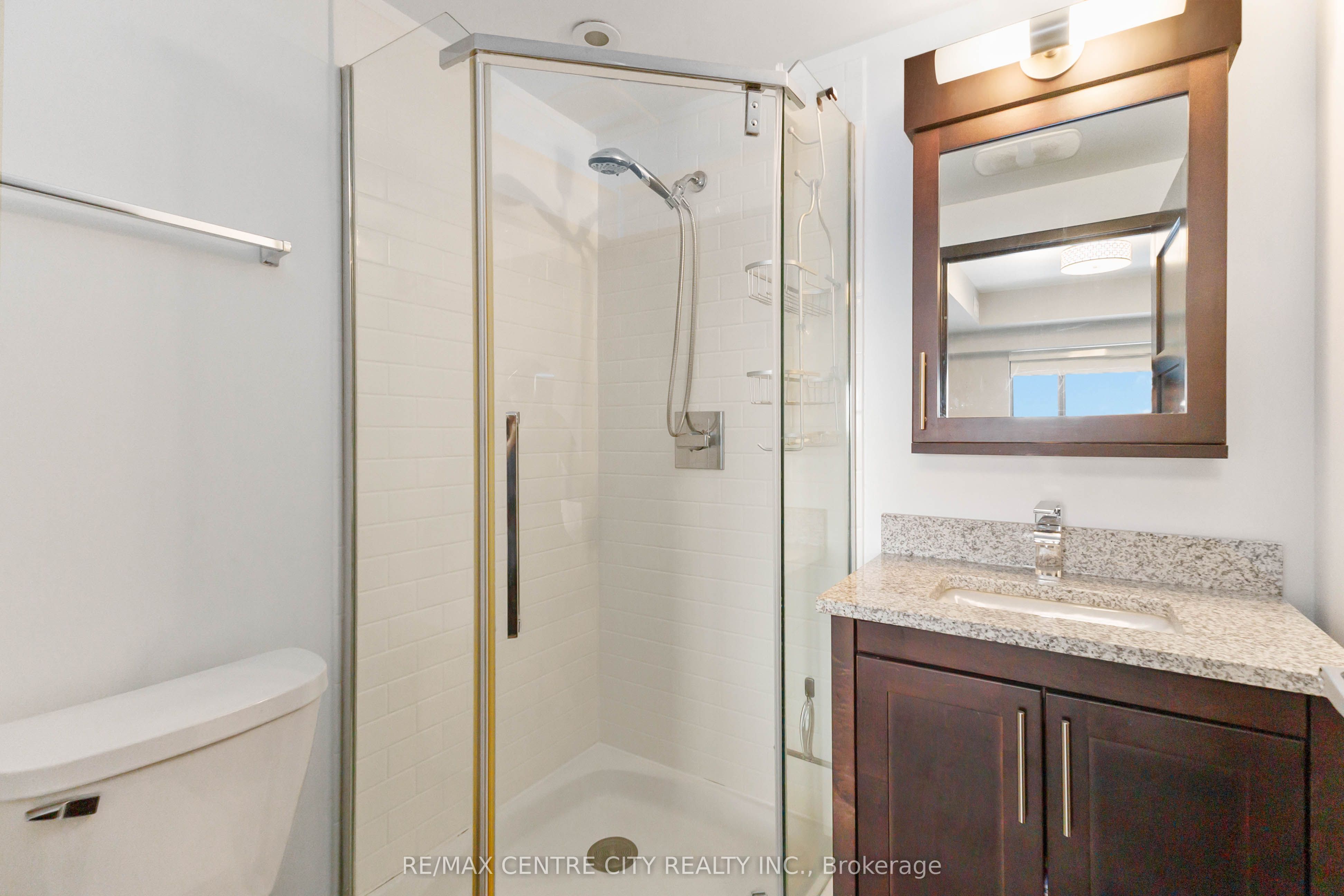 1235 Richmond Street 1218 Property Photo 23
