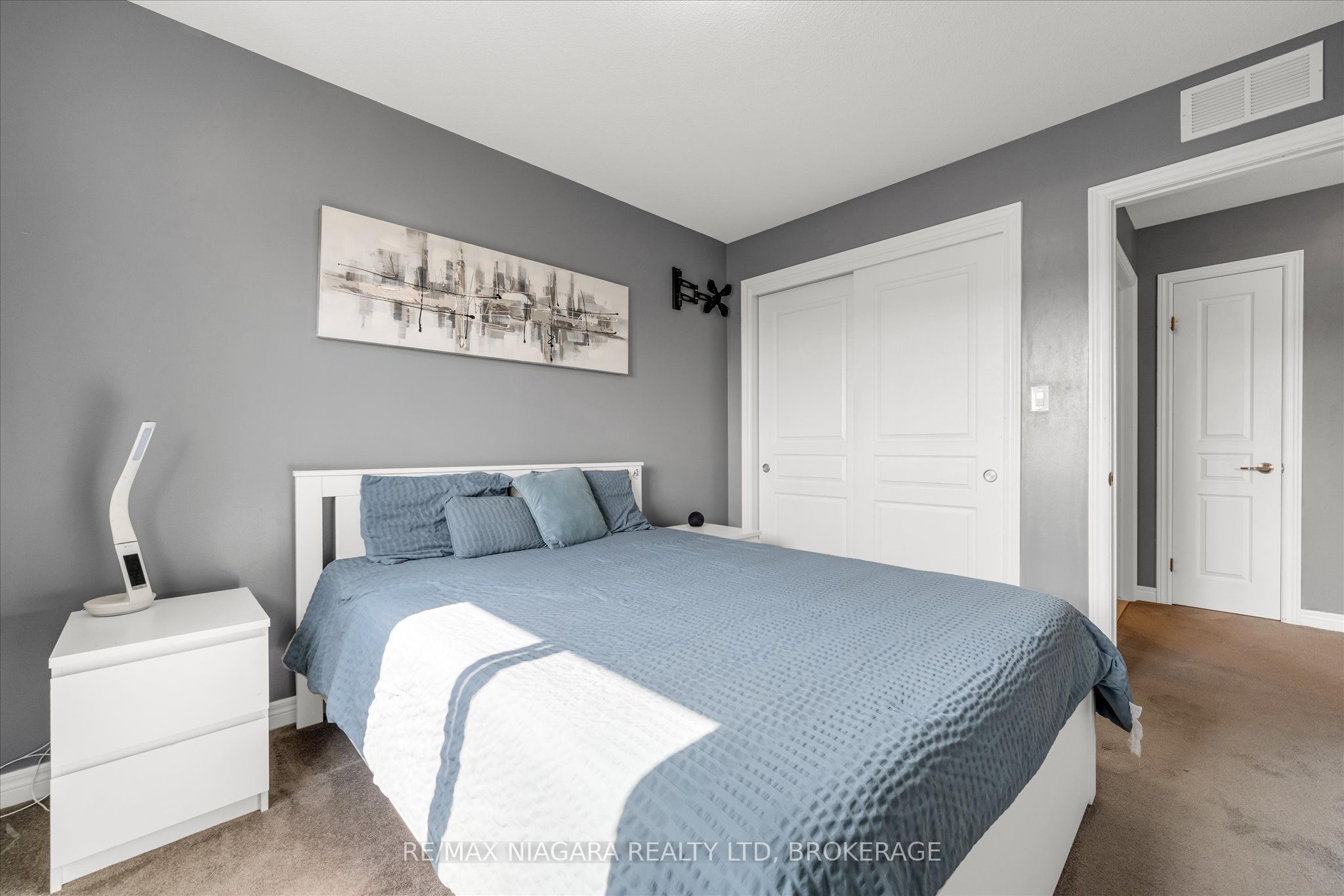187 Cardinal Crescent Property Photo 23